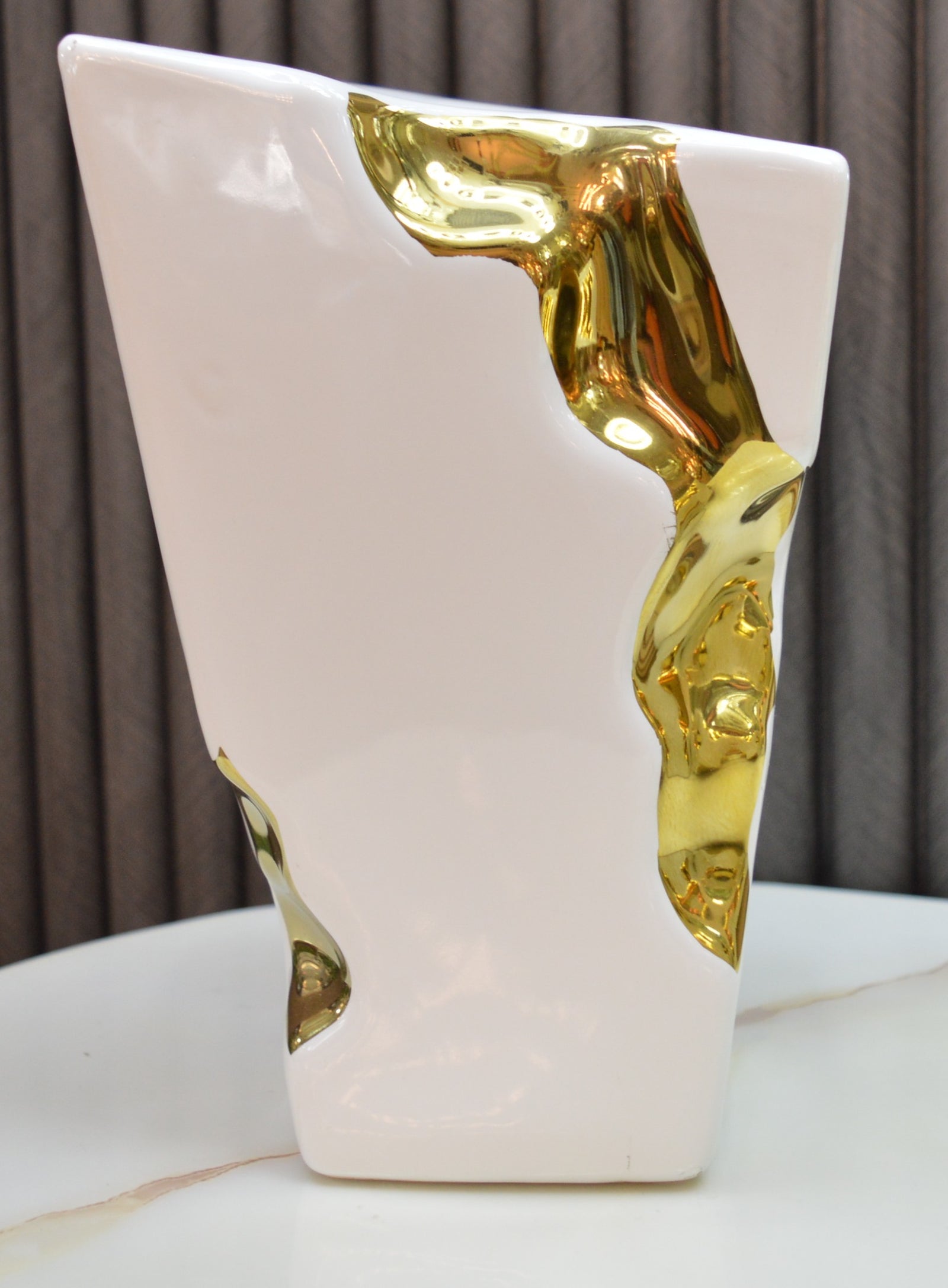 Gold-seamed White Vase Kintsugi-inspired Ceramic Pottery Home Decor