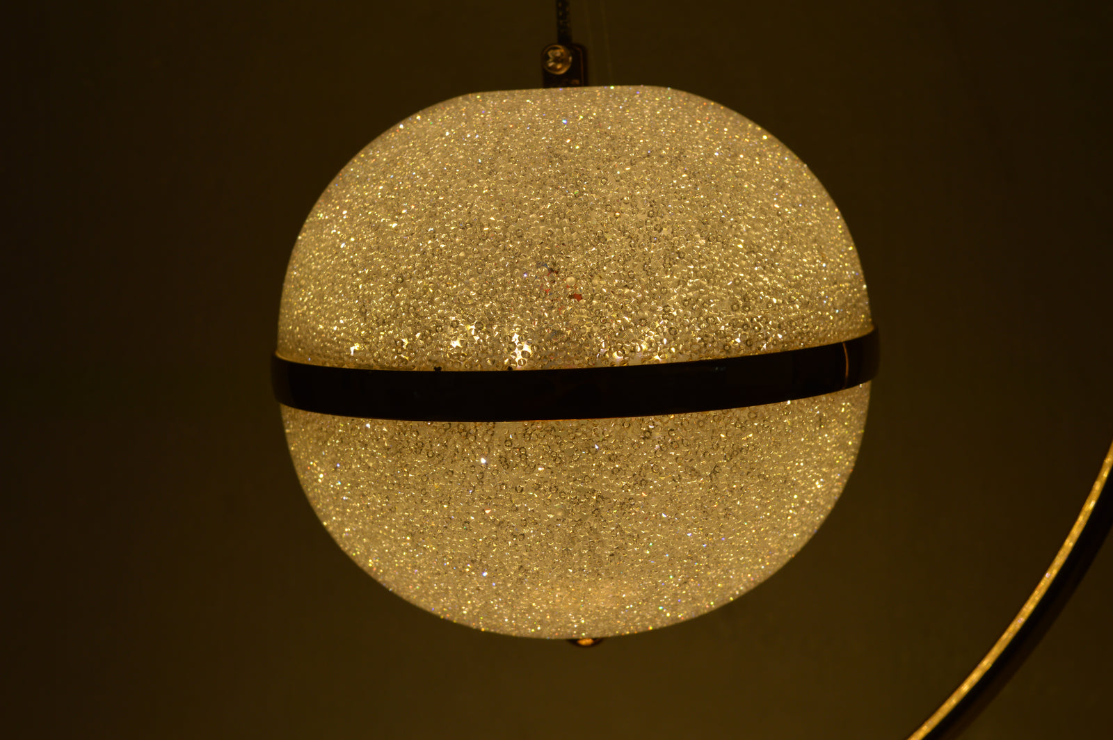 Luxury Gold Circular Crystal LED Table Lamp Modern Ring Bedside Floor Lamp Home