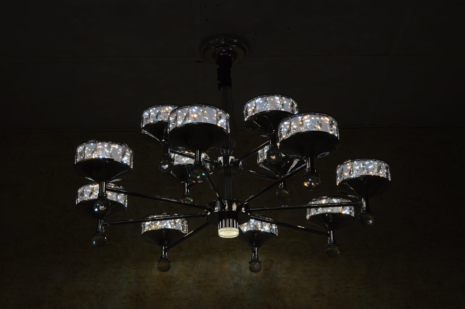 Modern Crystal LED Chandelier Chrome Ceiling Pendant – Luxury Lighting