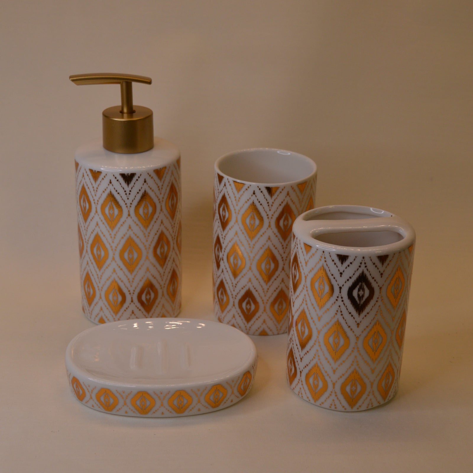 Bathroom Accessories Set, 4 Piece Ceramic & Resin Bath Accessory Set Includes 2Pcs Toothbrush Holder/Tumbler, Liquid Soap or Lotion Dispenser & Soap Dish Bathroom Storage