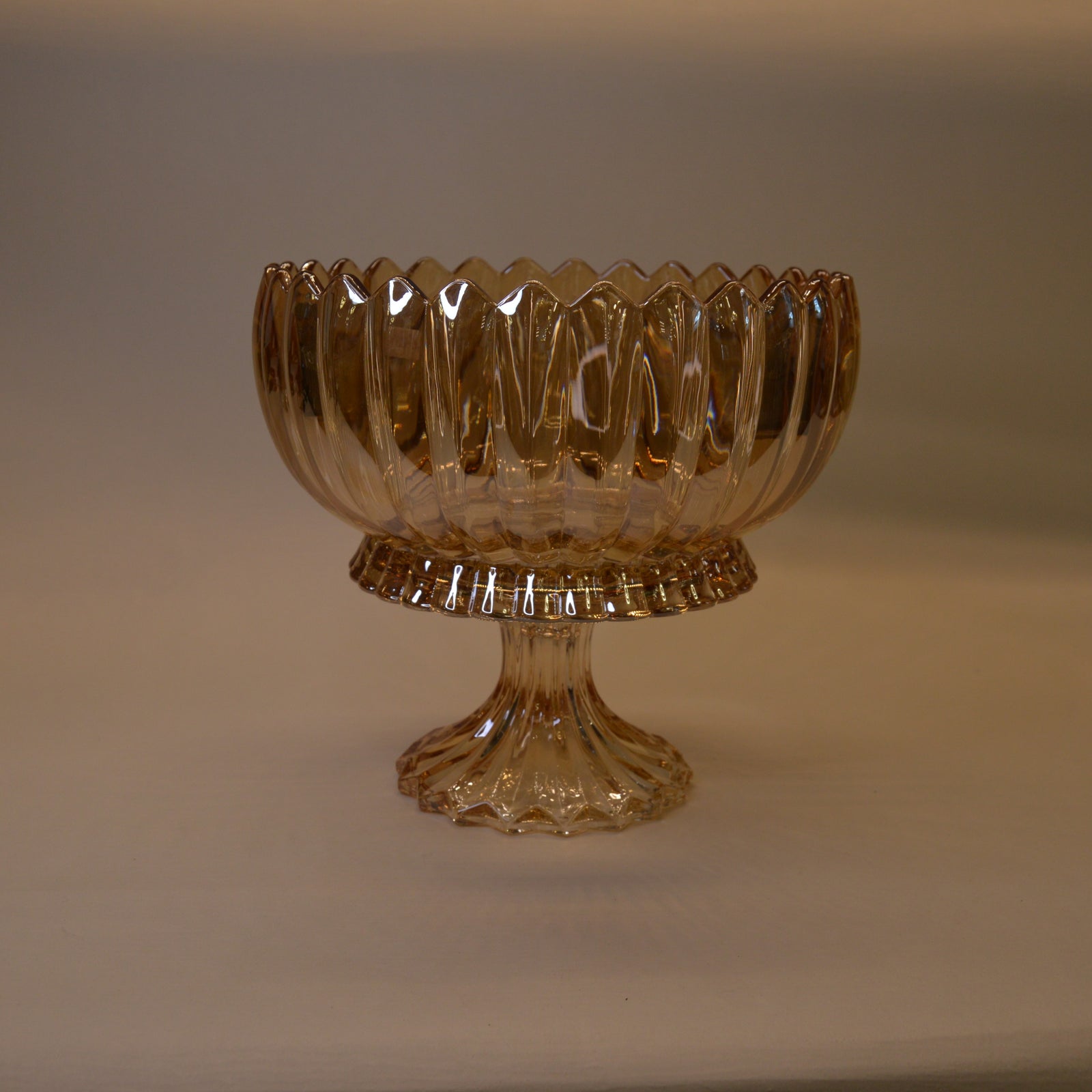 Revolving Crystal Bowl Stand for Fruits Vegetables Baskets Creative Fruit Dish Basket Luxurious Fruit Basket/Bowl