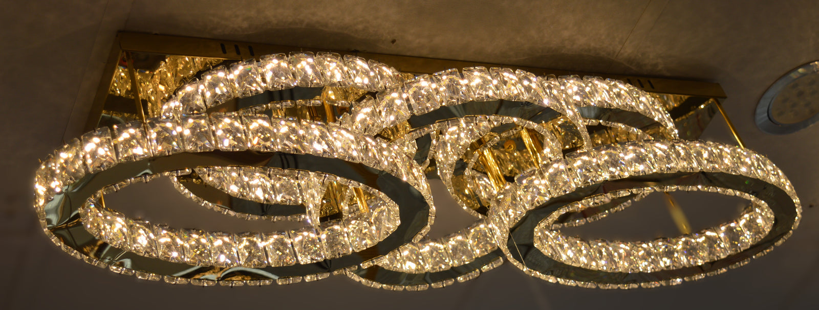 Luxury Gold Crystal LED Ceiling Chandelier with Triple Oval Rings