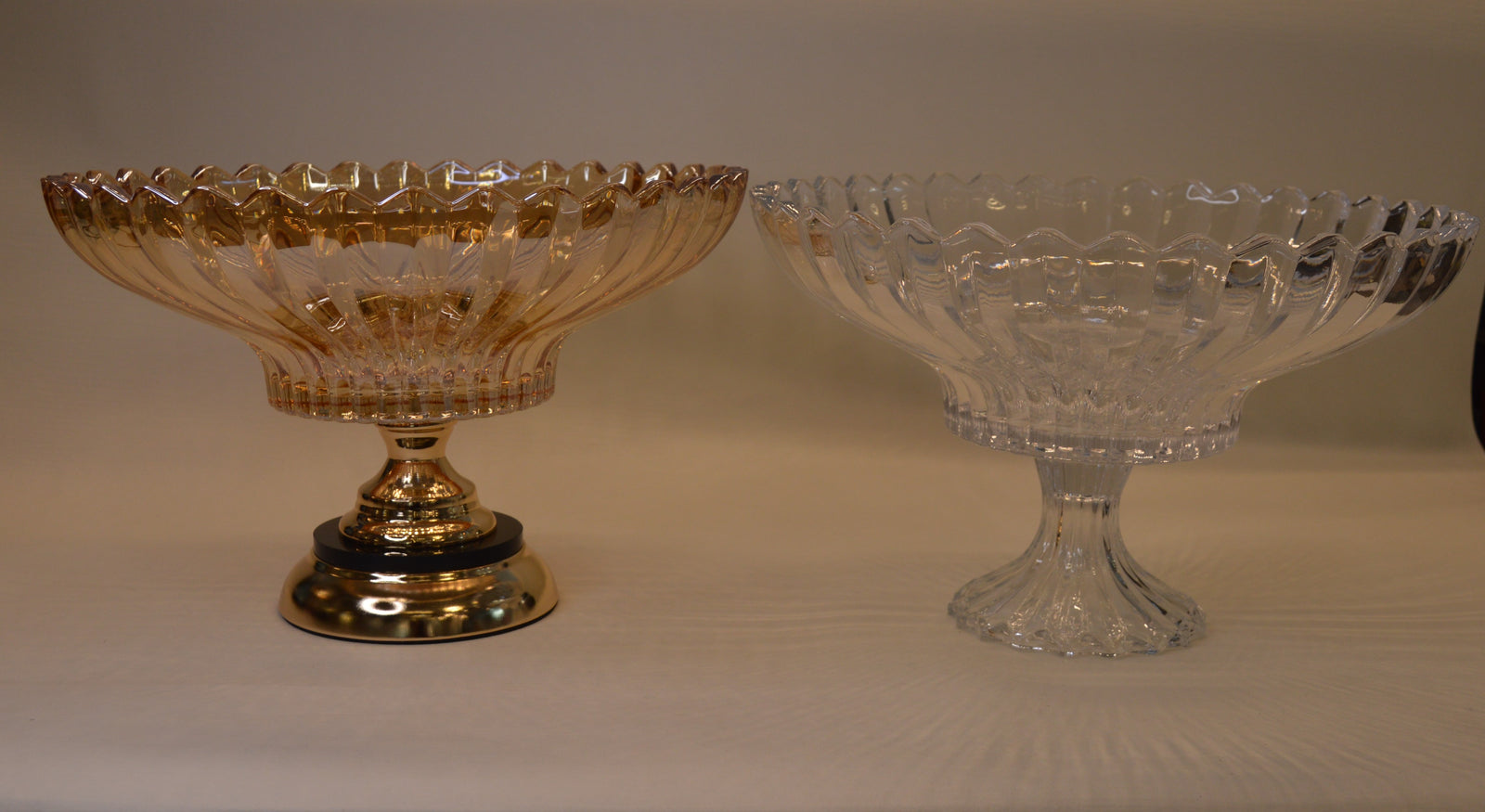 Revolving Crystal Bowl Stand for Fruits Vegetables Baskets Creative Fruit Dish Basket Luxurious Fruit Basket/Bowl