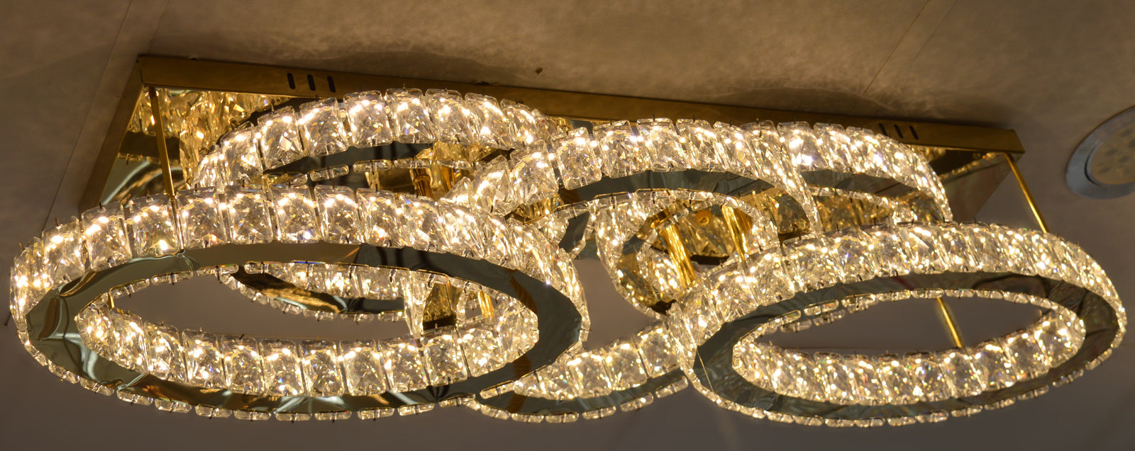 Luxury Gold Crystal LED Ceiling Chandelier with Triple Oval Rings