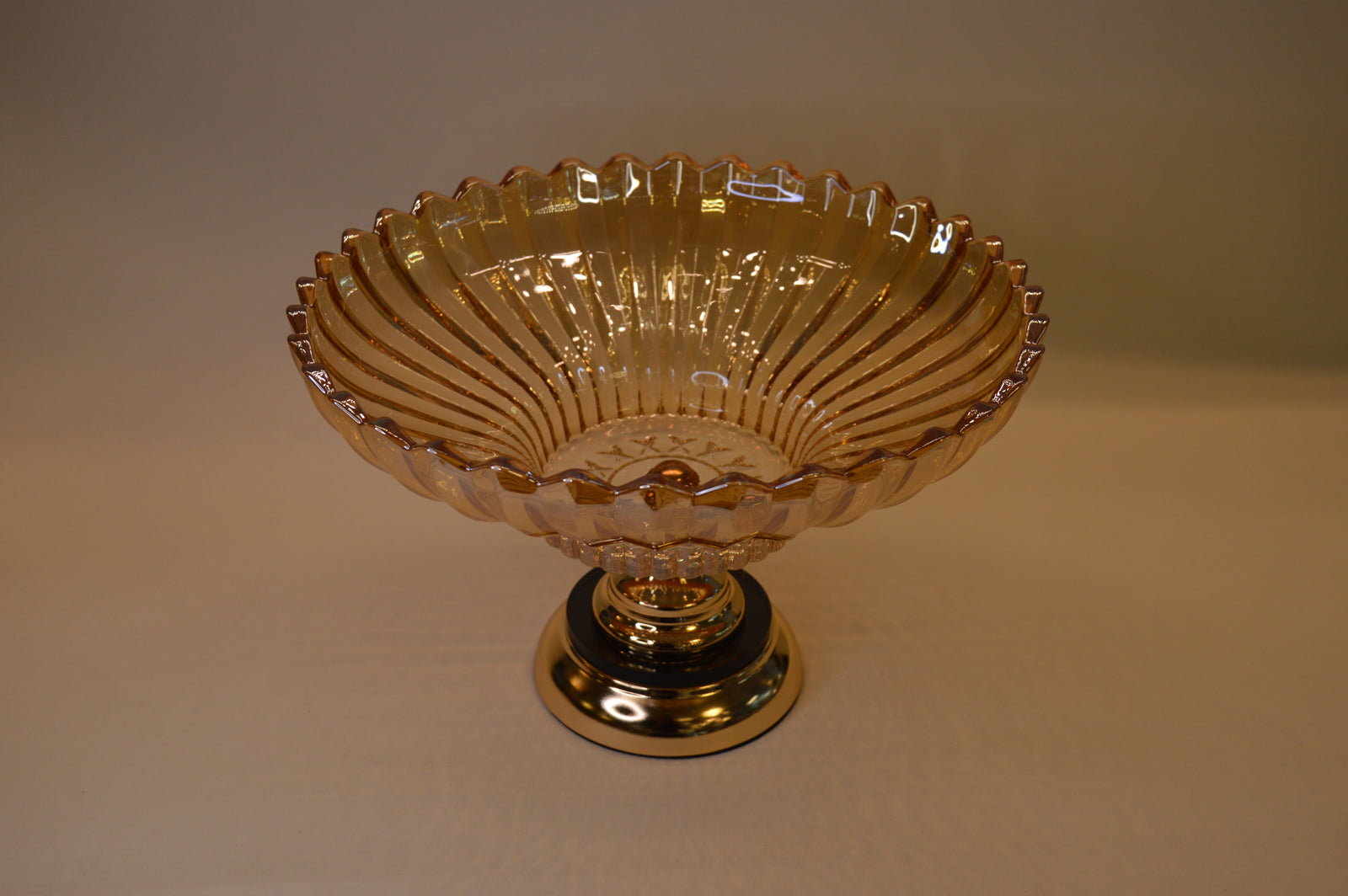 Revolving Crystal Bowl Stand for Fruits Vegetables Baskets Creative Fruit Dish Basket Luxurious Fruit Basket/Bowl