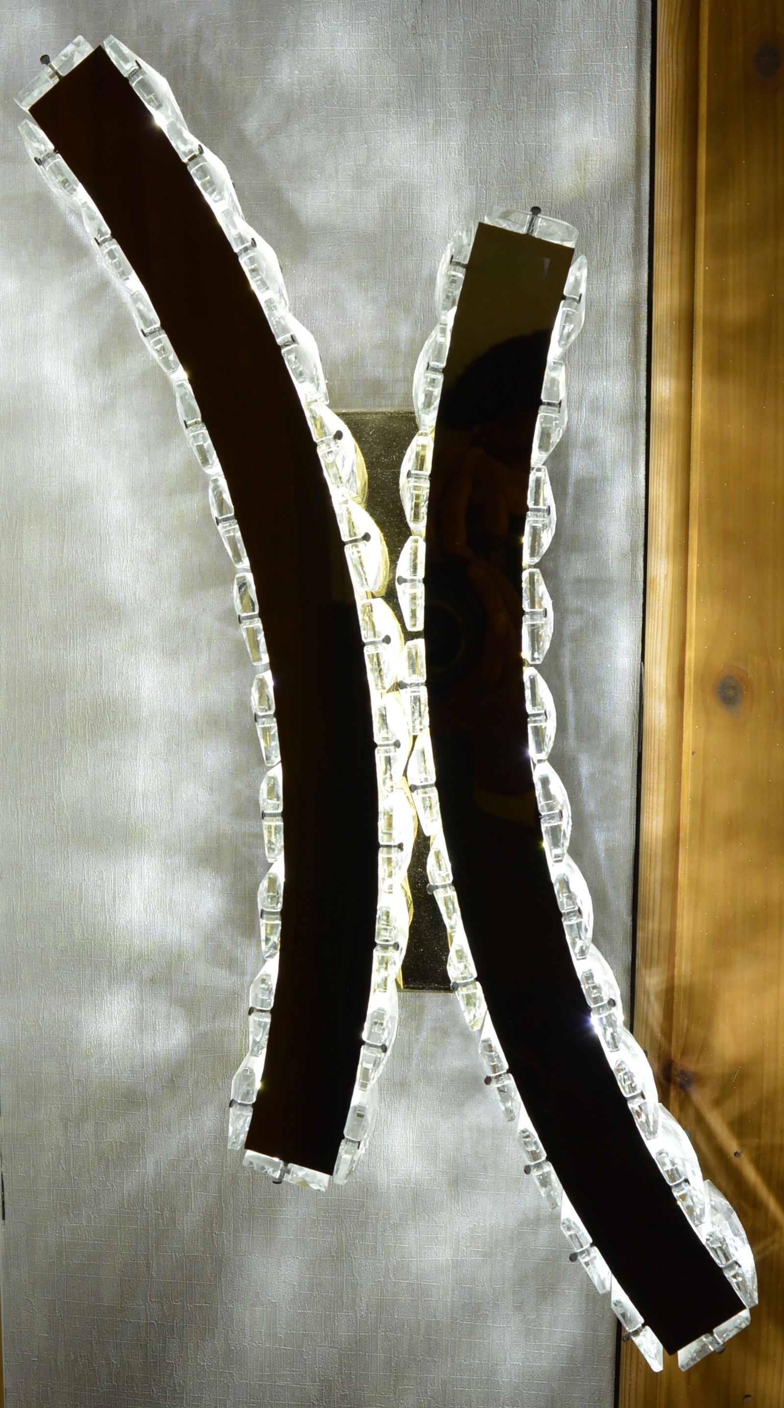 Aurora Luxe Crystal Wall Light