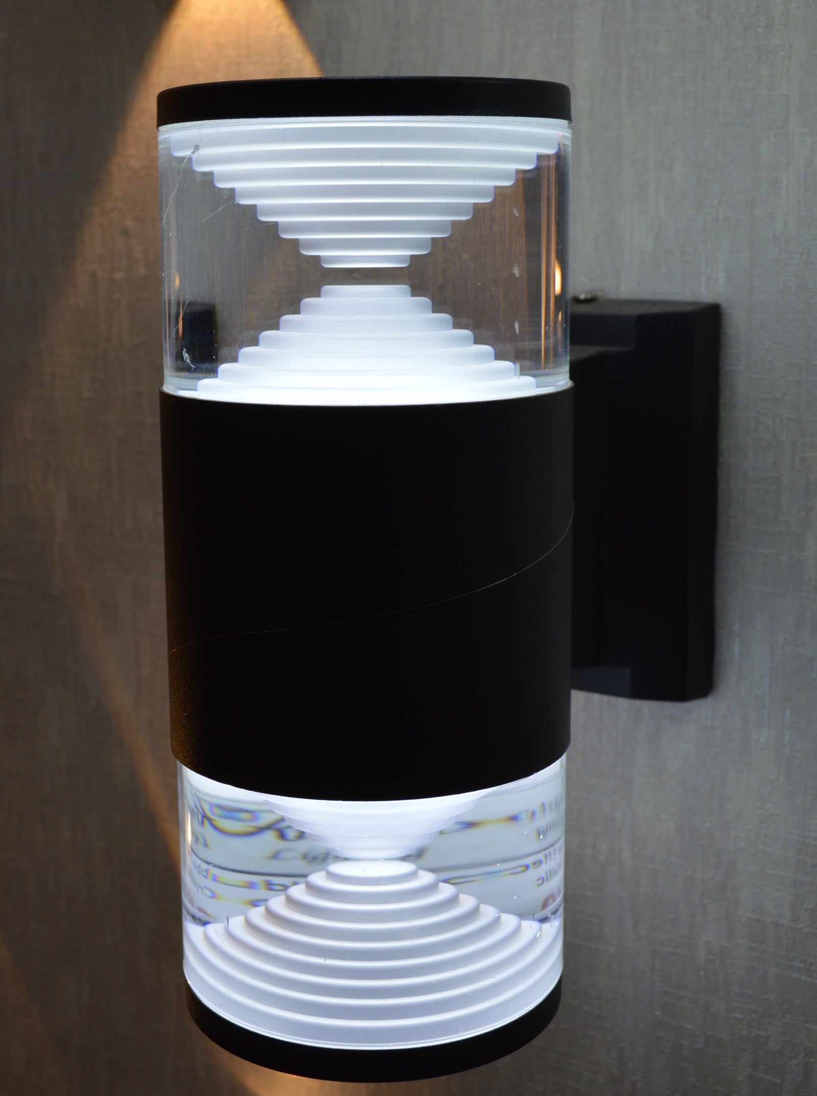 Modern Crystal Cylinder LED Wall Light – Black & Clear Glass Edition