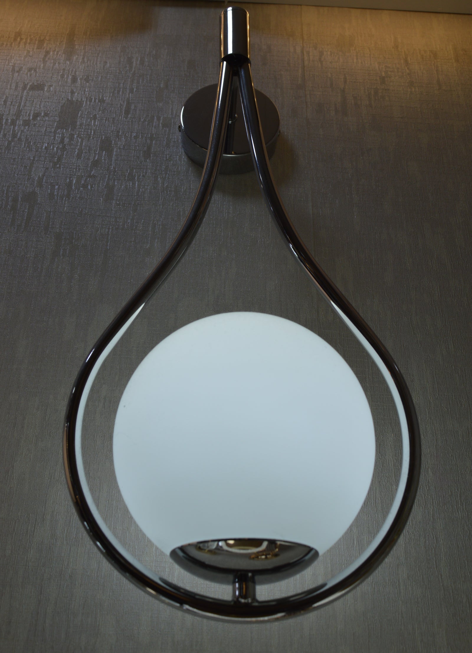 Aurora Loop Globe Wall Light – Luxury Gold Finish