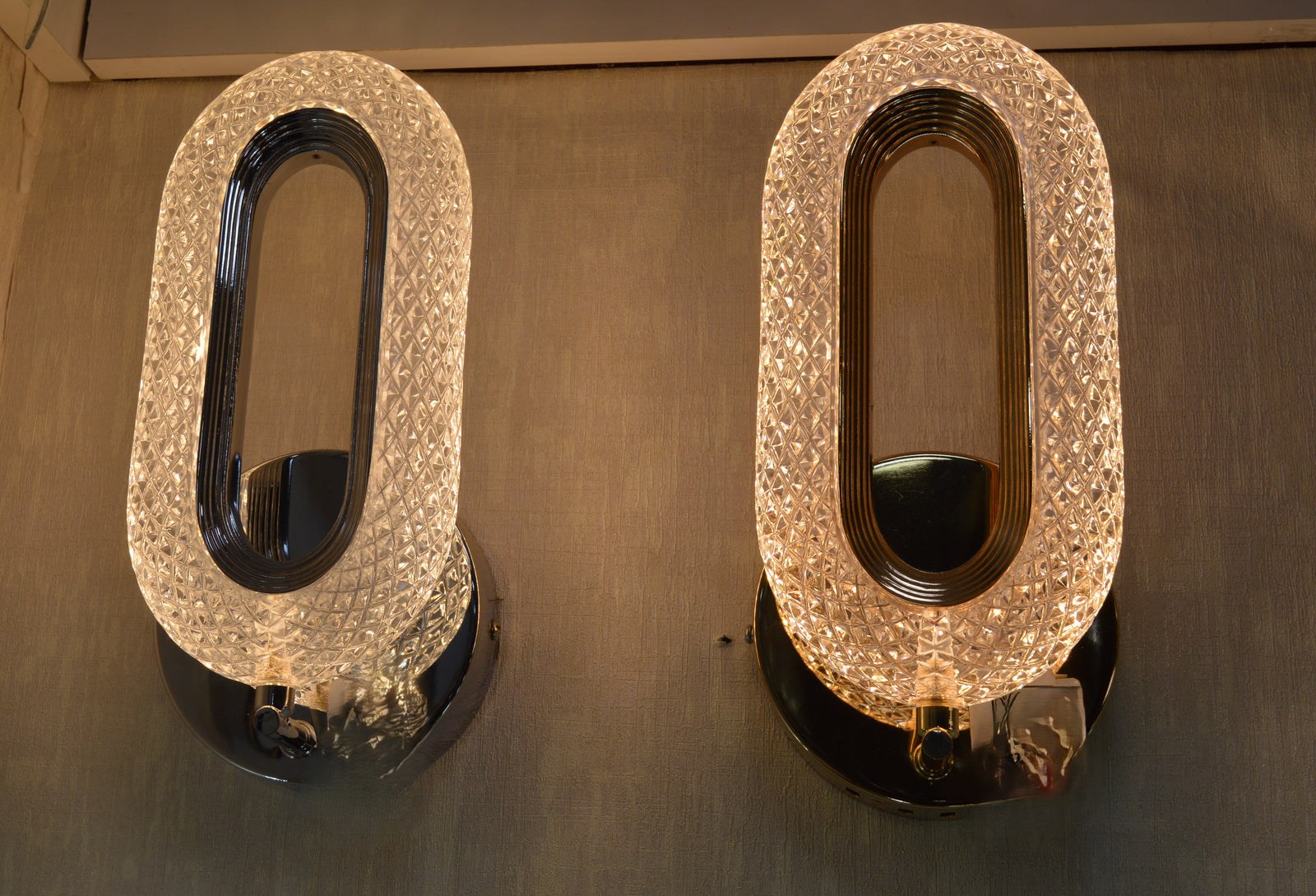 Modern Crystal Oval Wall Scone