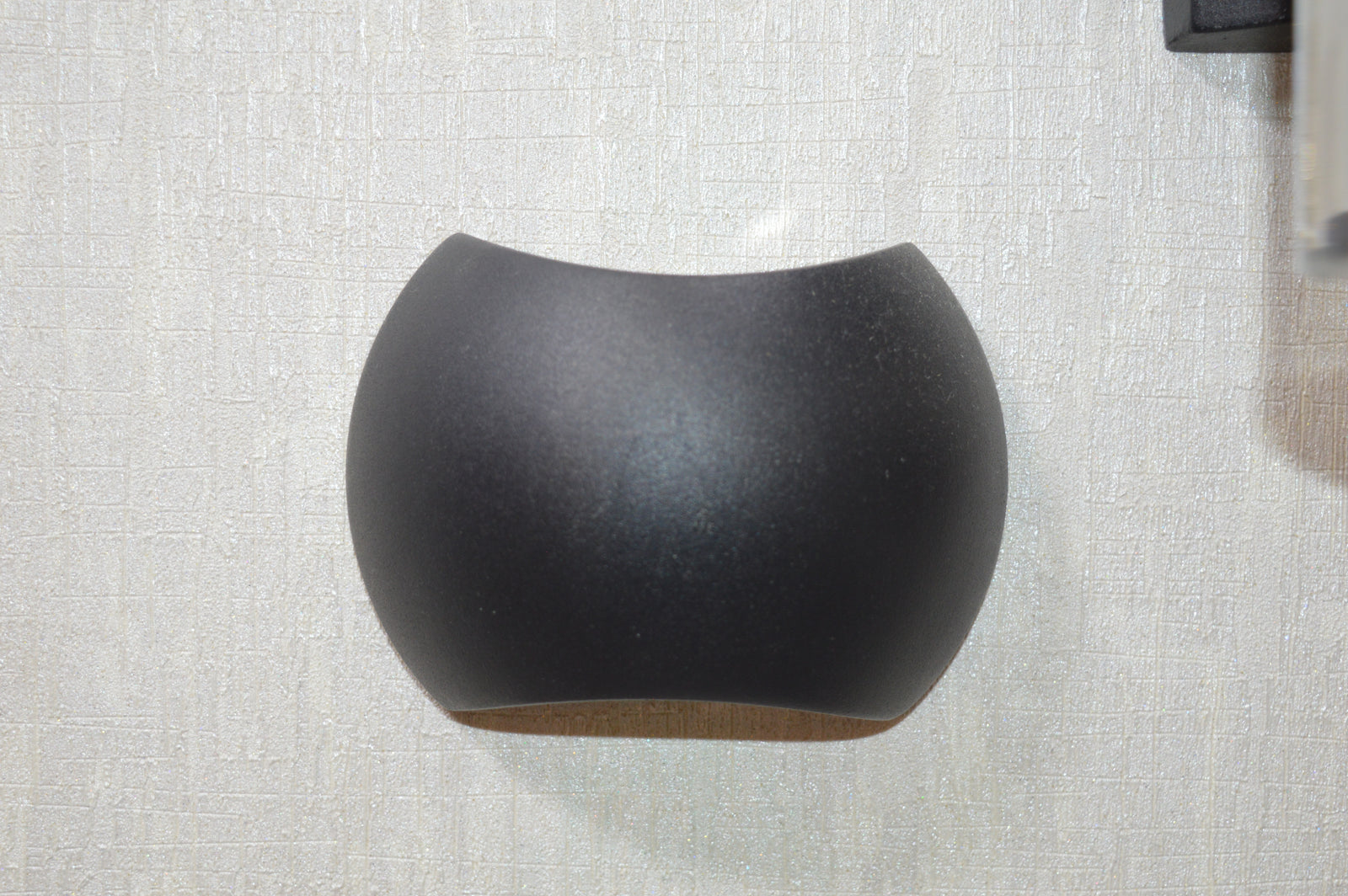 Modern Dual-Beam Up & Down Wall Light – Matte Edition