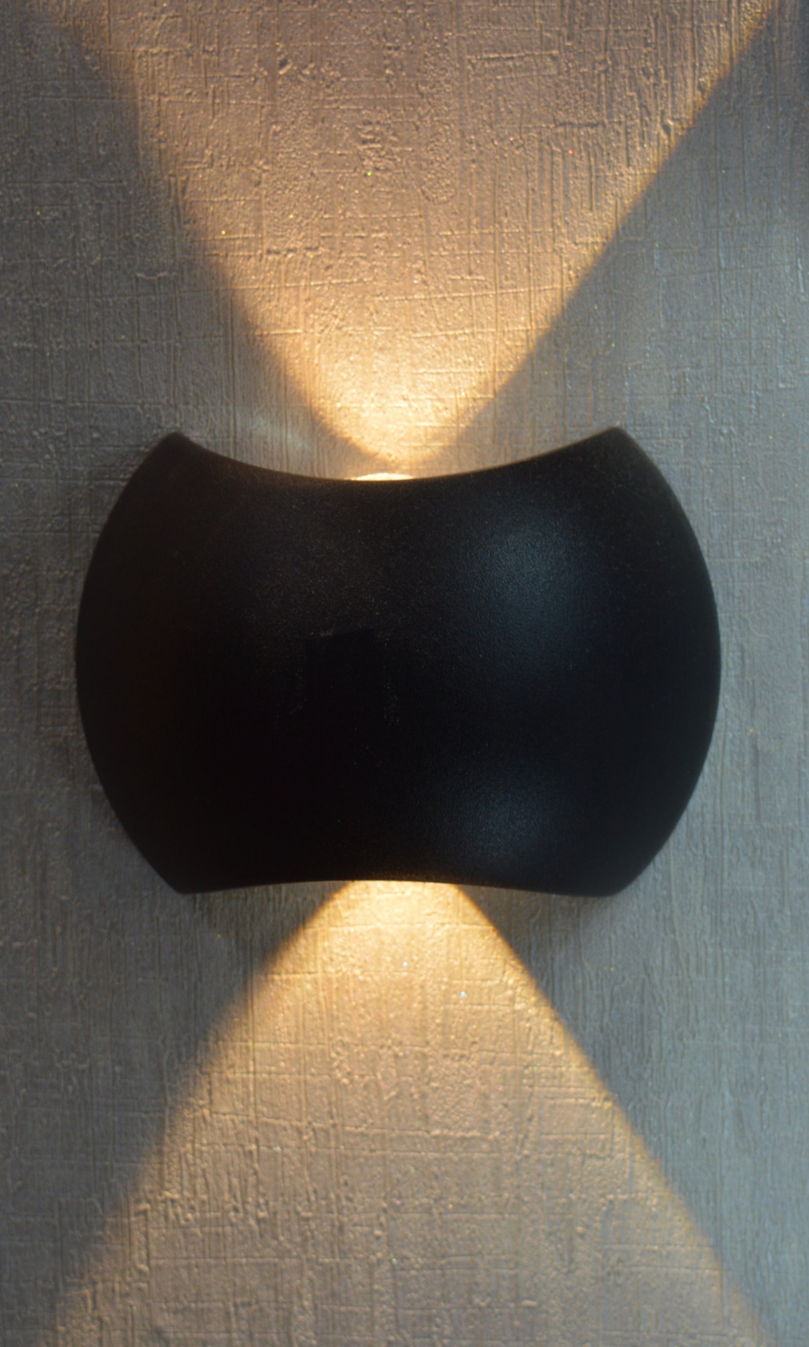 Modern Dual-Beam Up & Down Wall Light – Matte Edition