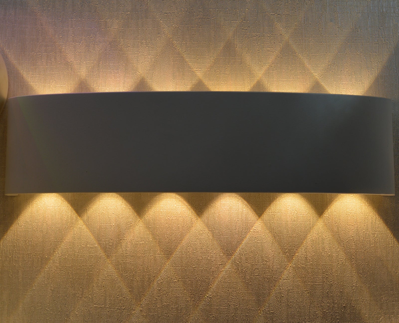 Aurora Curve LED Wall Light Bar