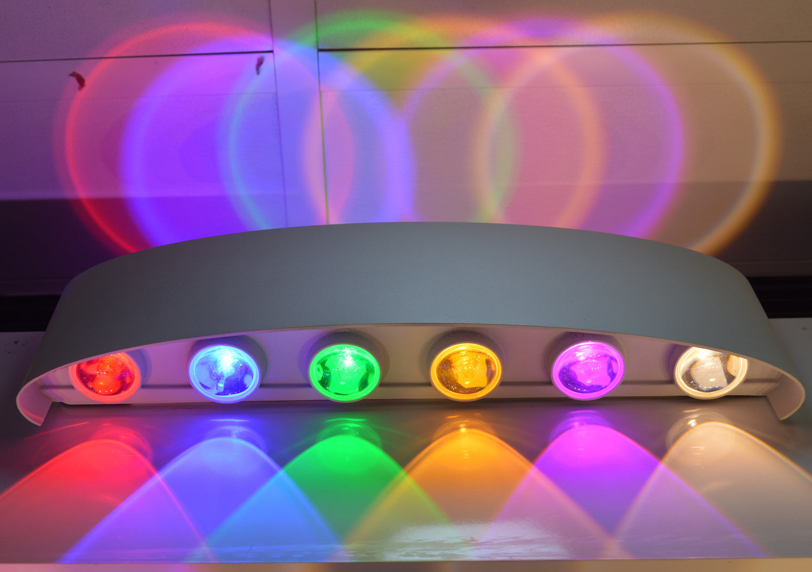 Aurora RGB Wave Wall Light – Modern Colour Changing LED Decorative Sconce