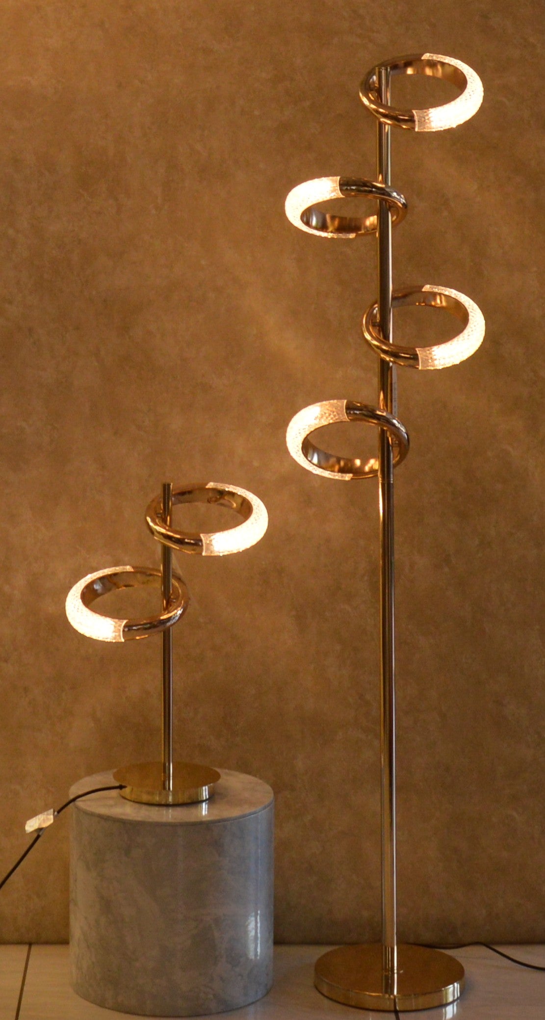 Modern Spiral Ring LED Floor Lamp & Table Lamp Set Gold Contemporary Light