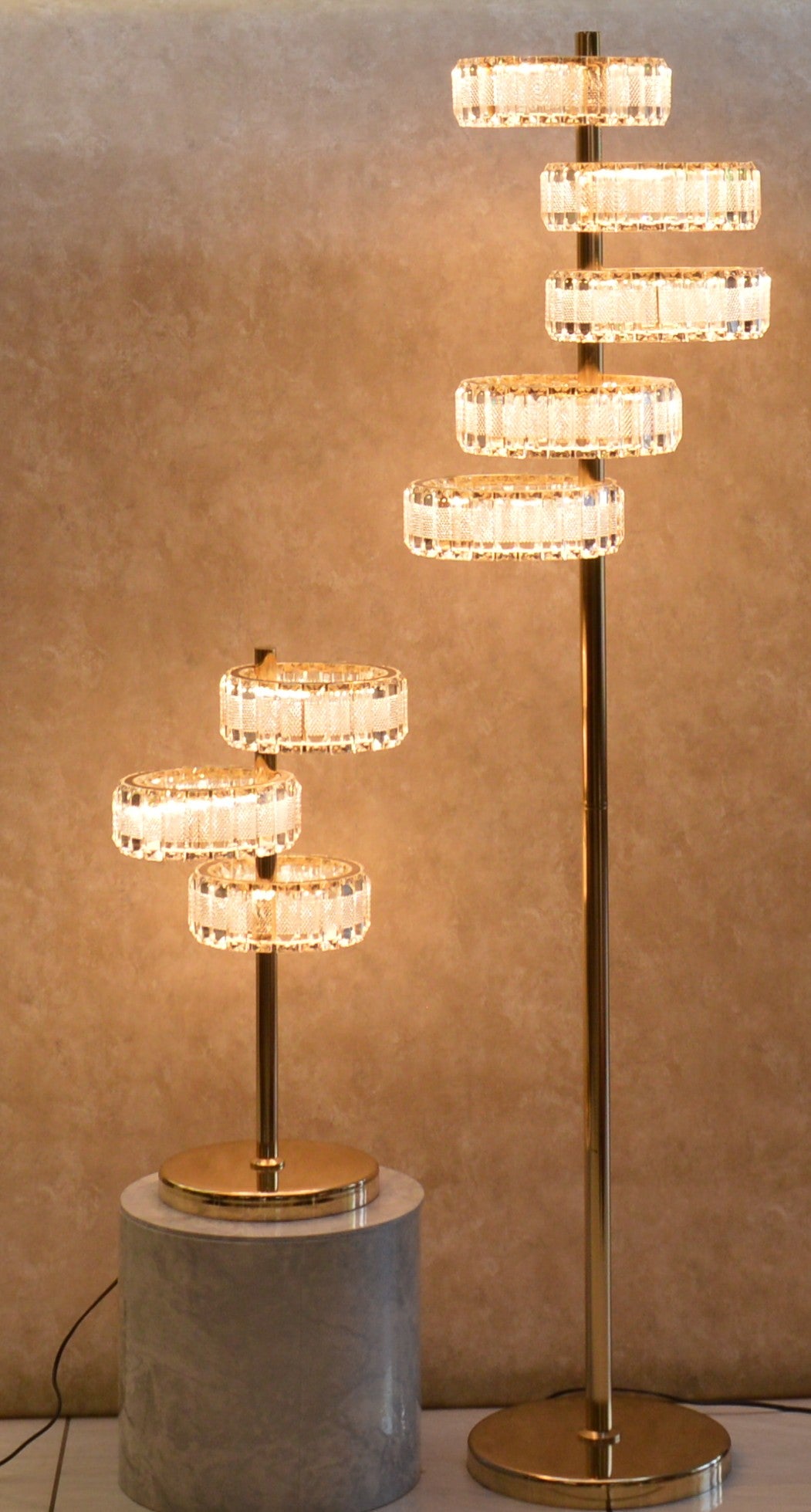 Classic Modern Crystal Halo LED Floor Lamp & Table Lamp Set Contemporary Gold