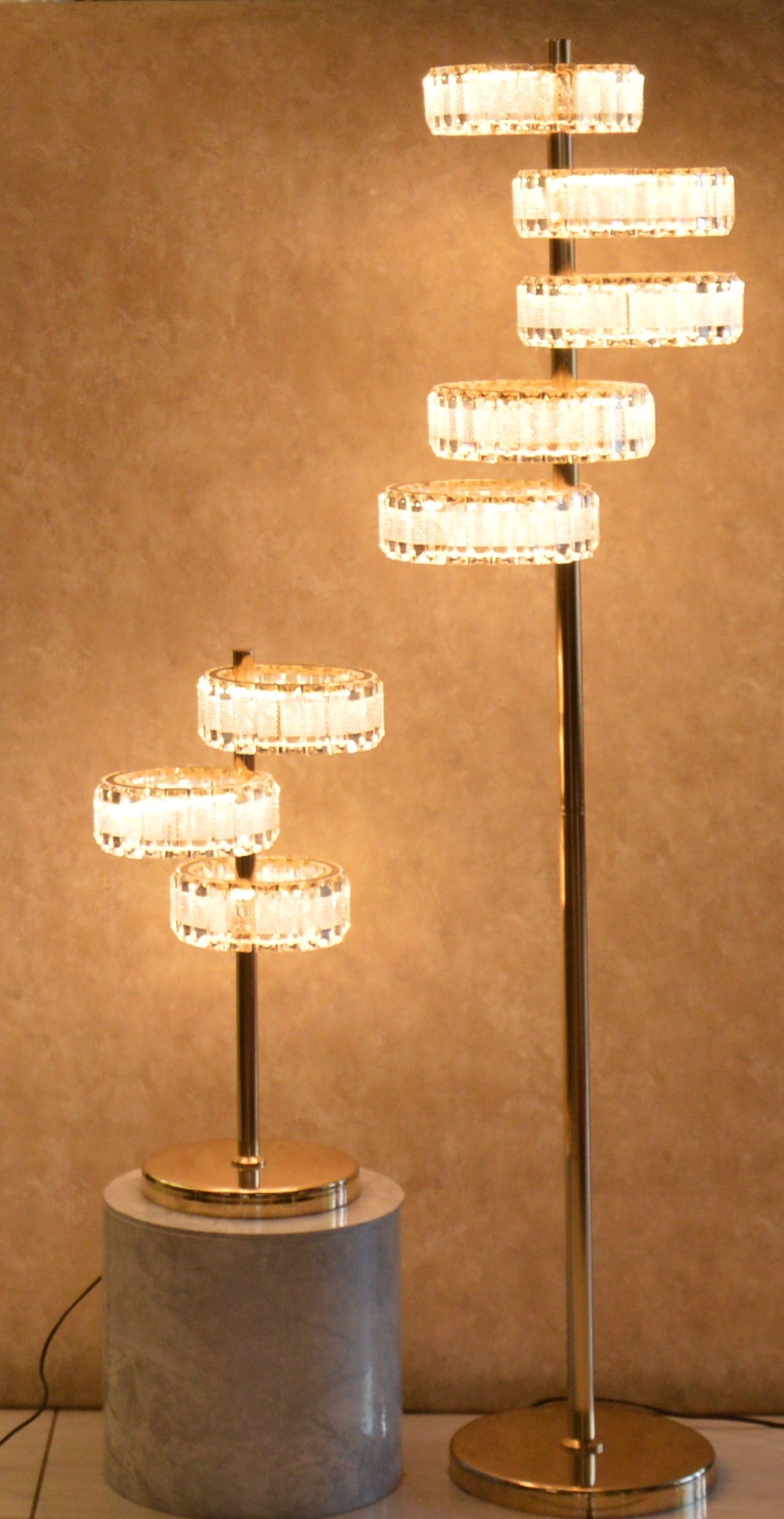 Classic Modern Crystal Halo LED Floor Lamp & Table Lamp Set Contemporary Gold