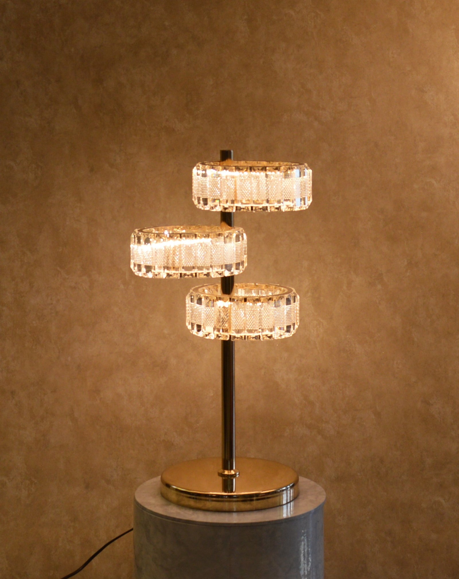 Classic Modern Crystal Halo LED Floor Lamp & Table Lamp Set Contemporary Gold