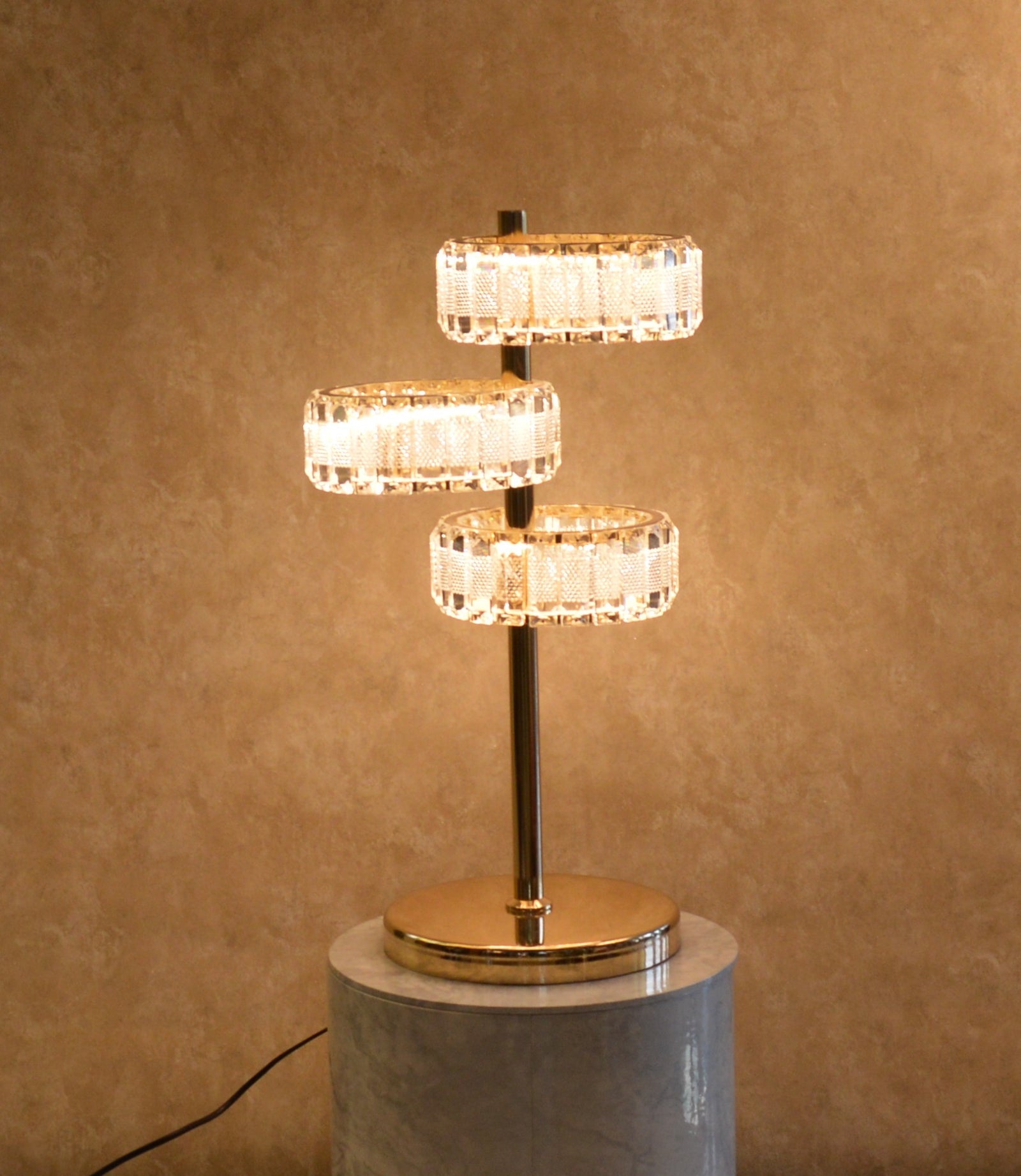 Classic Modern Crystal Halo LED Floor Lamp & Table Lamp Set Contemporary Gold