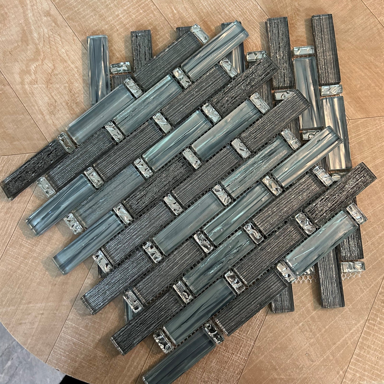 Ink Blue Glass Mosaic Tiles-300*300*8mm-11sheets-1m2-KRB17-01