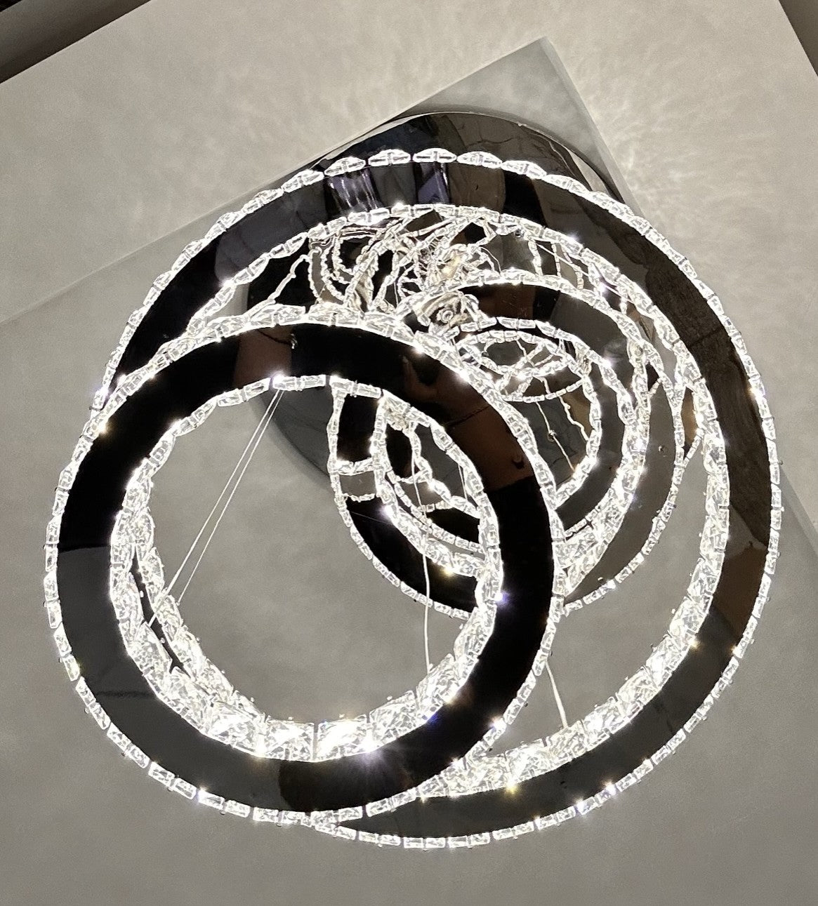Luxury Crystal LED Multi-Ring Chandelier Ceiling Light – Modern Spiral Pendant, Dimmable, Chrome Finish, Designer Statement Lighting