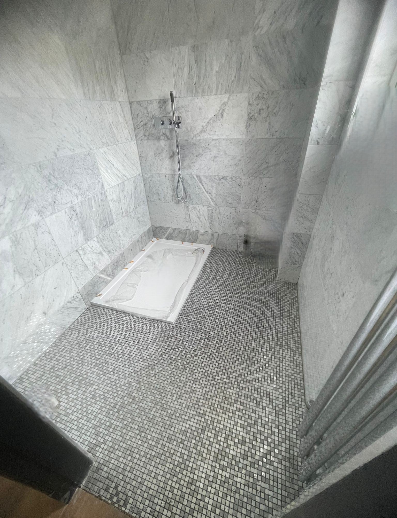 Cubic Greyscale Stone Mosaic Tile