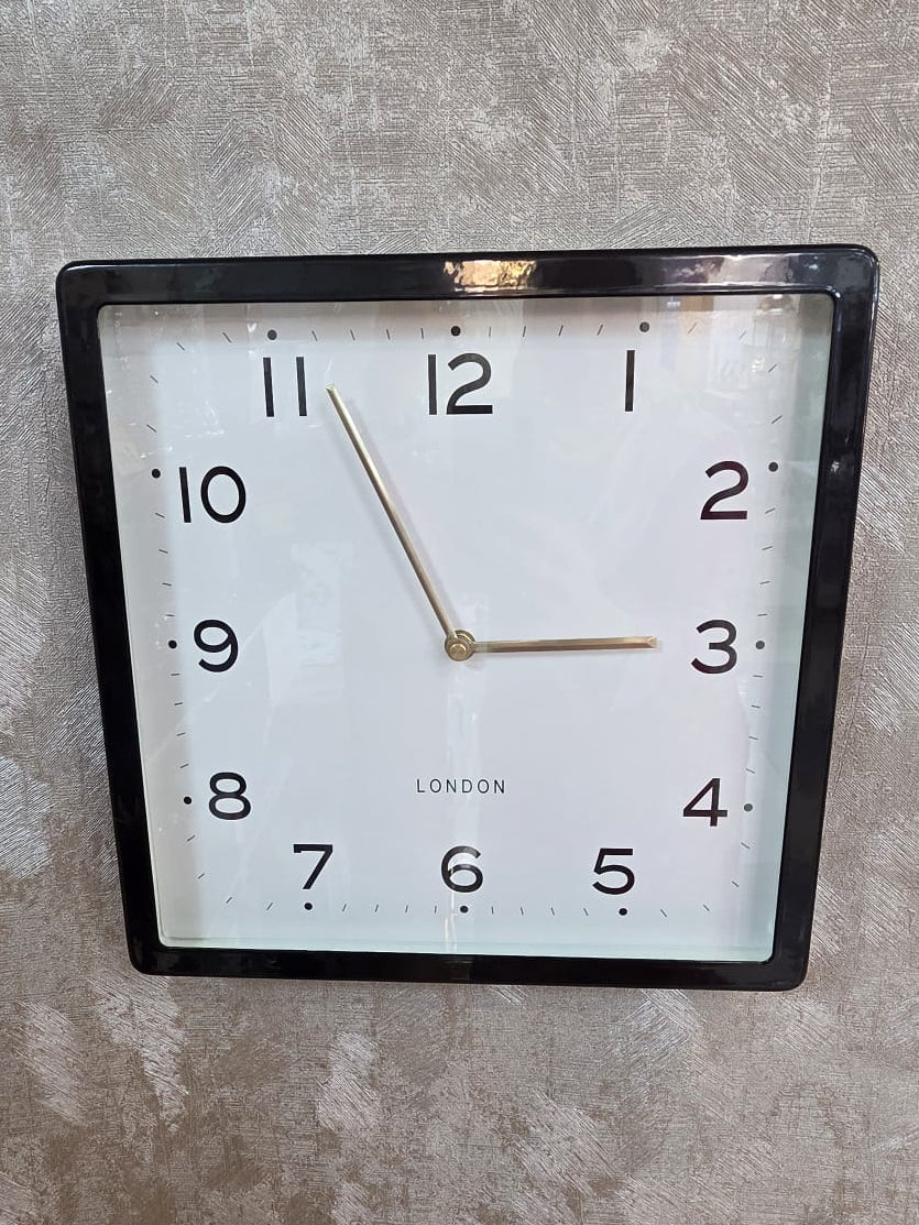 Share Square Wall Clock “London” – Modern Minimalist Design – Black or Mint Green