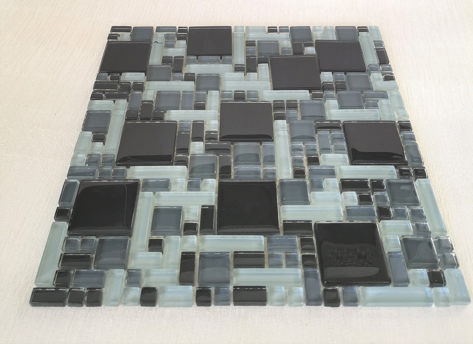 Black, Grey & Light Olive Green Geometric Glass Mosaic Tile-300*300*8mm-11sheets-1m2-Code: 8WYG-06_1