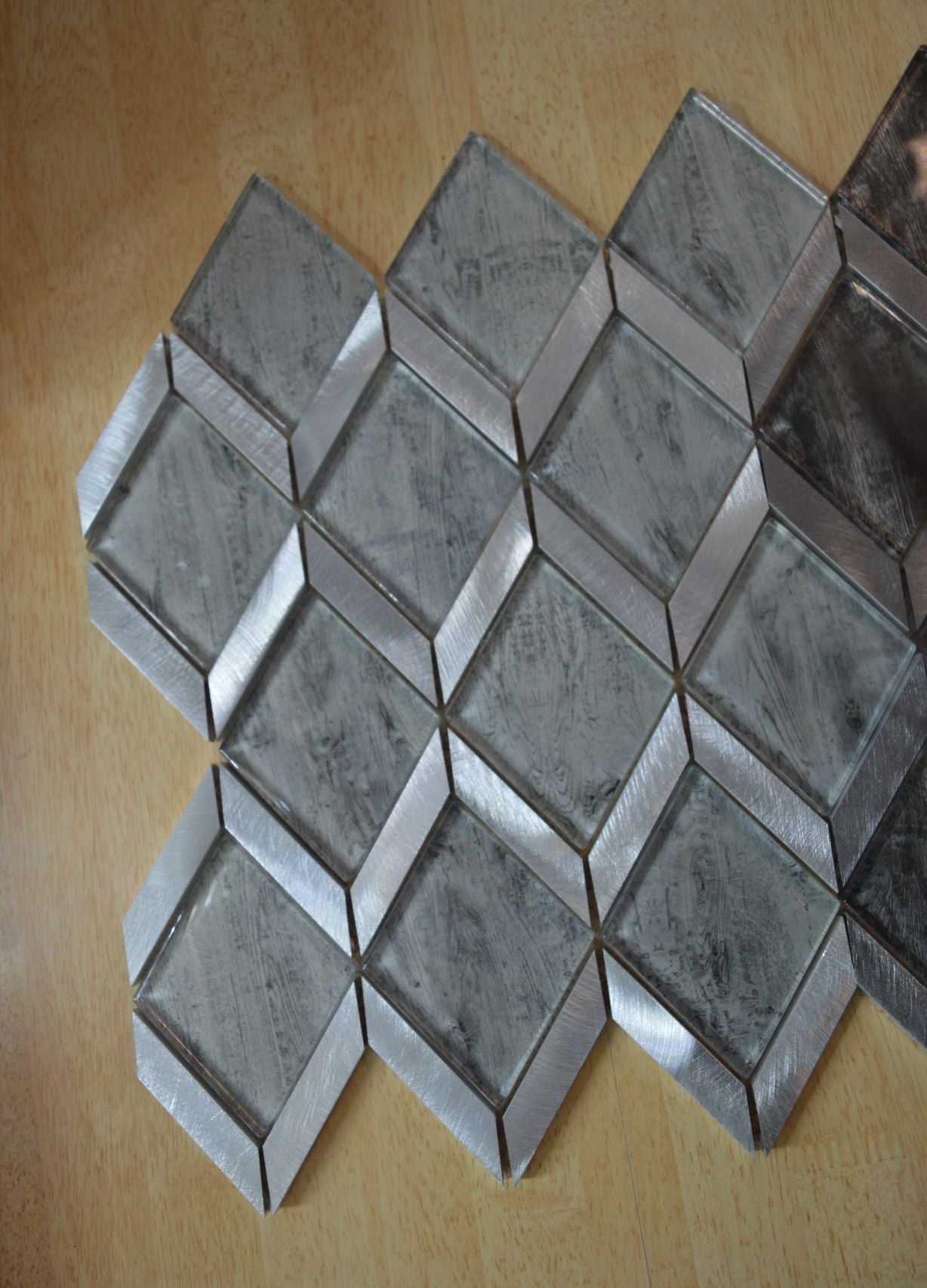 Light Grey Rhombus Mosaic Tile-330 x 255 x 8 mm-12sheets-1m2-RE-GL01