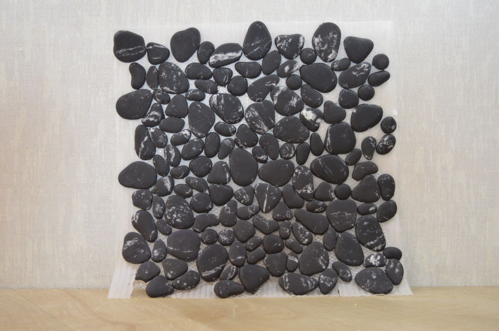 Black & White Stones Pebbles Mosaic Tiles-305*305*6mm-11sheets-1m2-DXMQ6