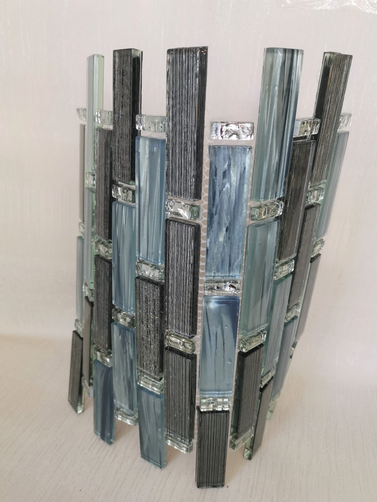 Ink Blue Glass Mosaic Tiles-300*300*8mm-11sheets-1m2-KRB17-01