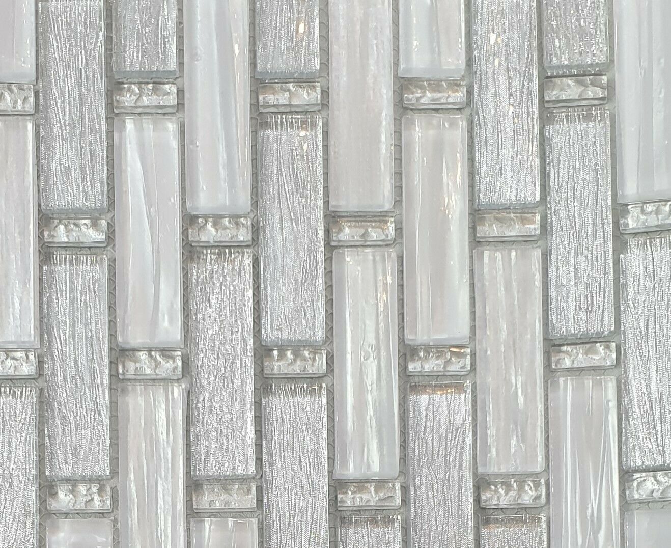 White Silver Foil Glass Mosaic Tile | 1 sheet 300x300x8mm | 11 sheets 1sqm