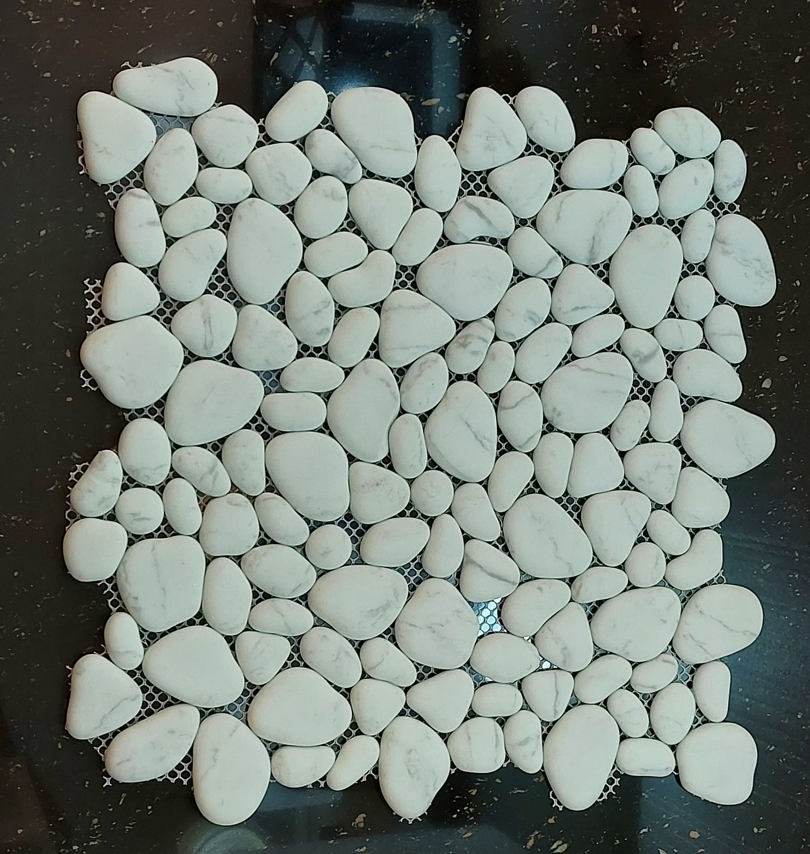 White Stone Pebbles Mosaics-300*300*8mm-11sheets-1m2-DXMQ2