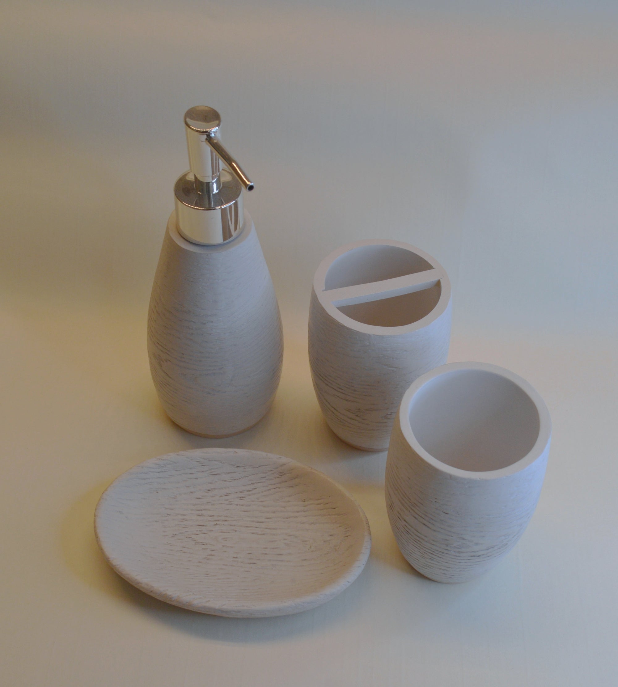 Bathroom Accessories Set, 4 Piece Ceramic & Resin Bath Accessory Set Includes 2Pcs Toothbrush Holder/Tumbler, Liquid Soap or Lotion Dispenser & Soap Dish Bathroom Storage