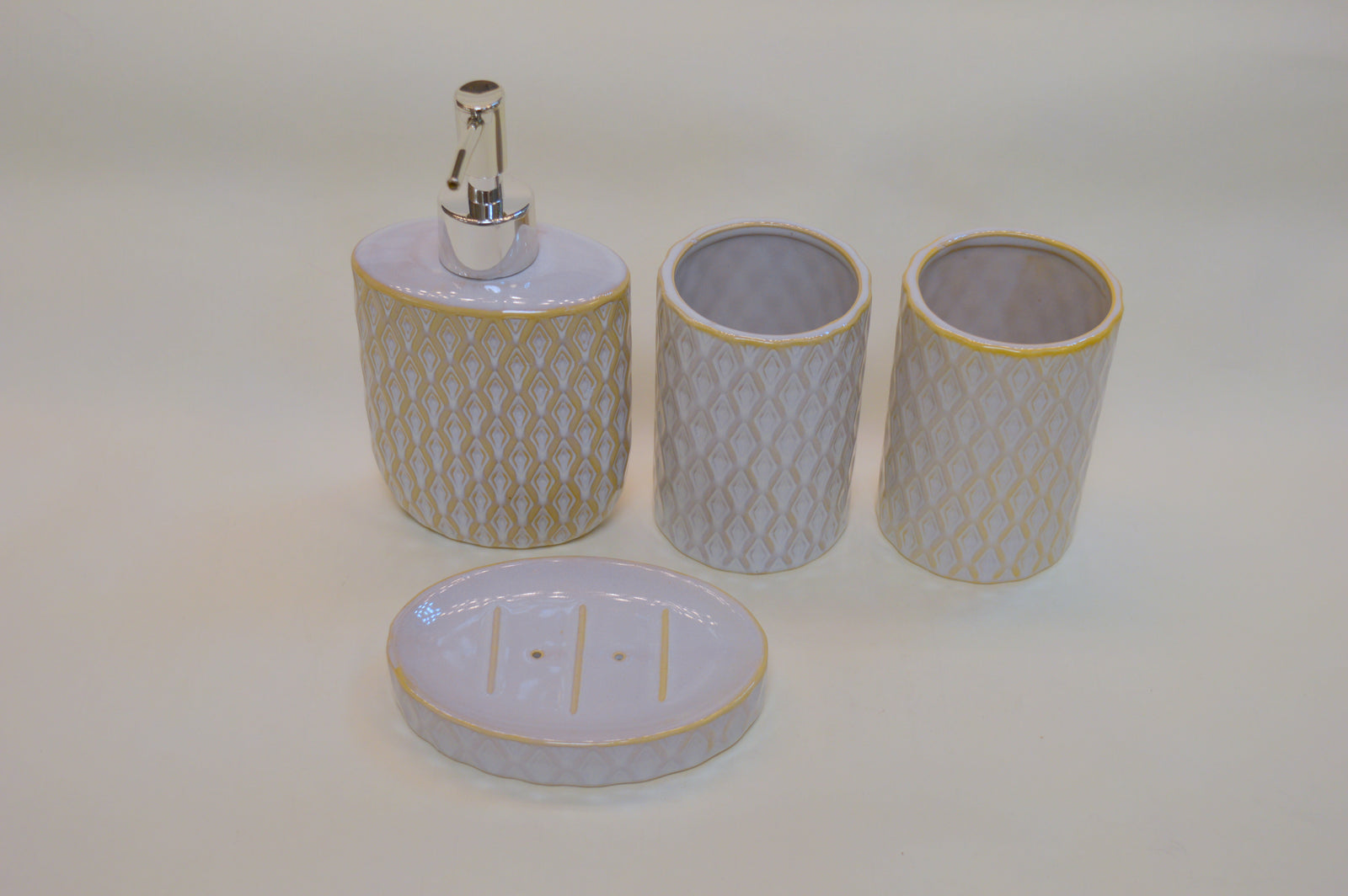 Bathroom Accessories Set, 4 Piece Ceramic & Resin Bath Accessory Set Includes 2Pcs Toothbrush Holder/Tumbler, Liquid Soap or Lotion Dispenser & Soap Dish Bathroom Storage
