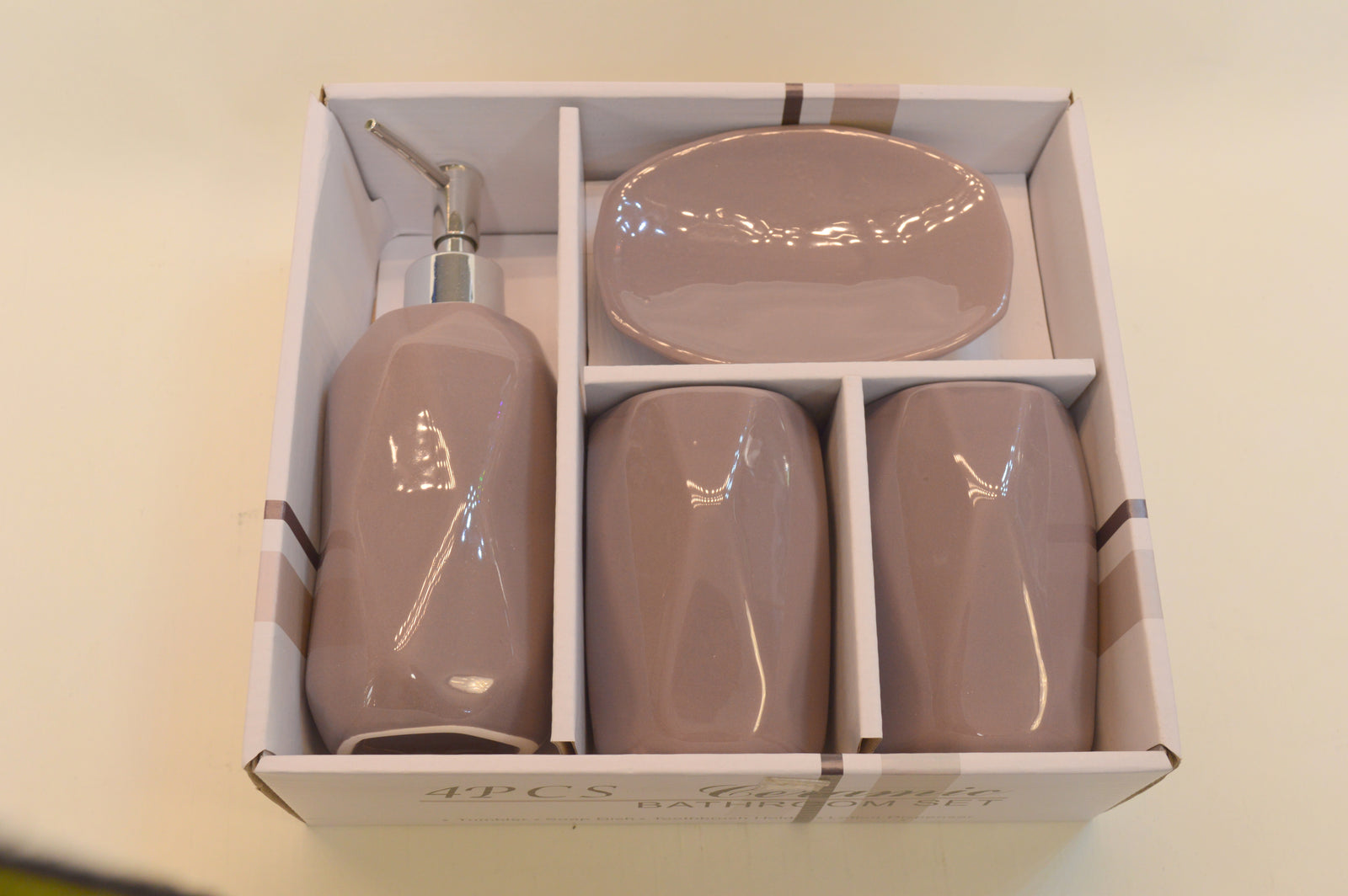 Bathroom Accessories Set, 4 Piece Ceramic & Resin Bath Accessory Set Includes 2Pcs Toothbrush Holder/Tumbler, Liquid Soap or Lotion Dispenser & Soap Dish Bathroom Storage