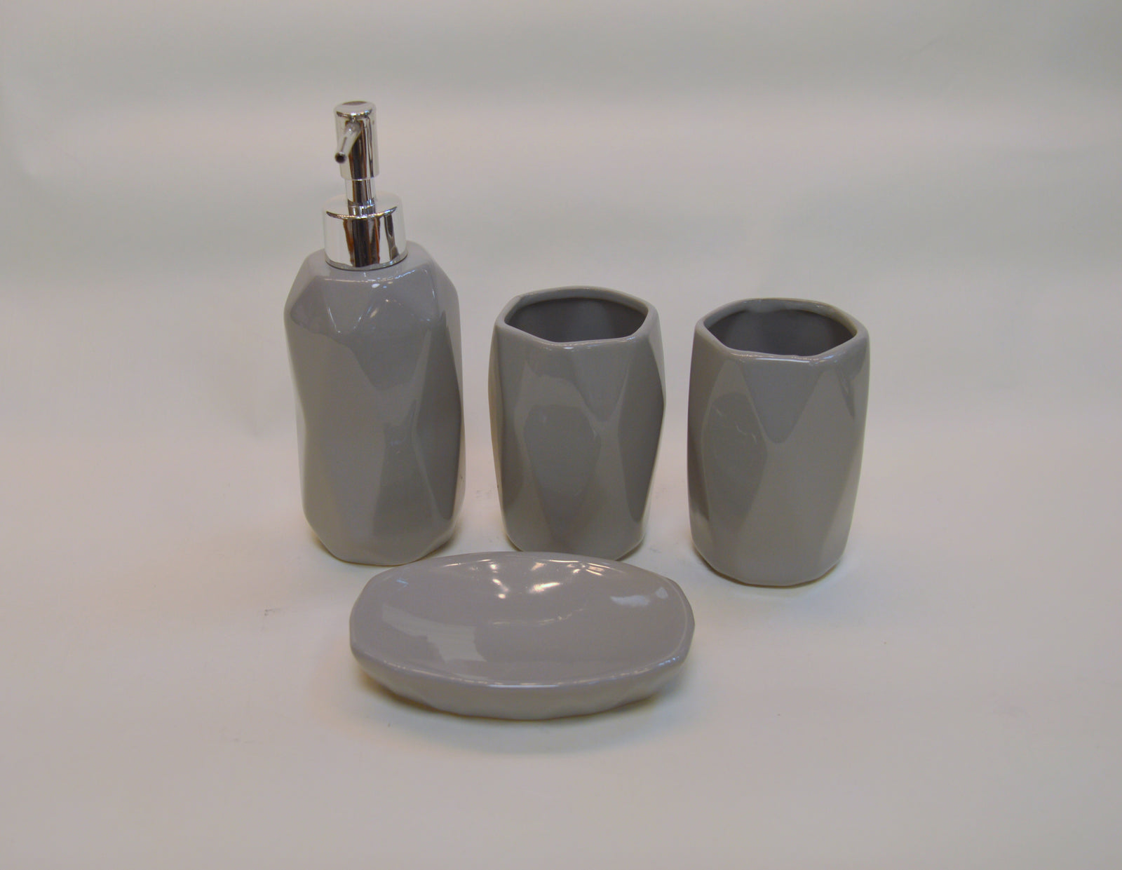 Bathroom Accessories Set, 4 Piece Ceramic & Resin Bath Accessory Set Includes 2Pcs Toothbrush Holder/Tumbler, Liquid Soap or Lotion Dispenser & Soap Dish Bathroom Storage