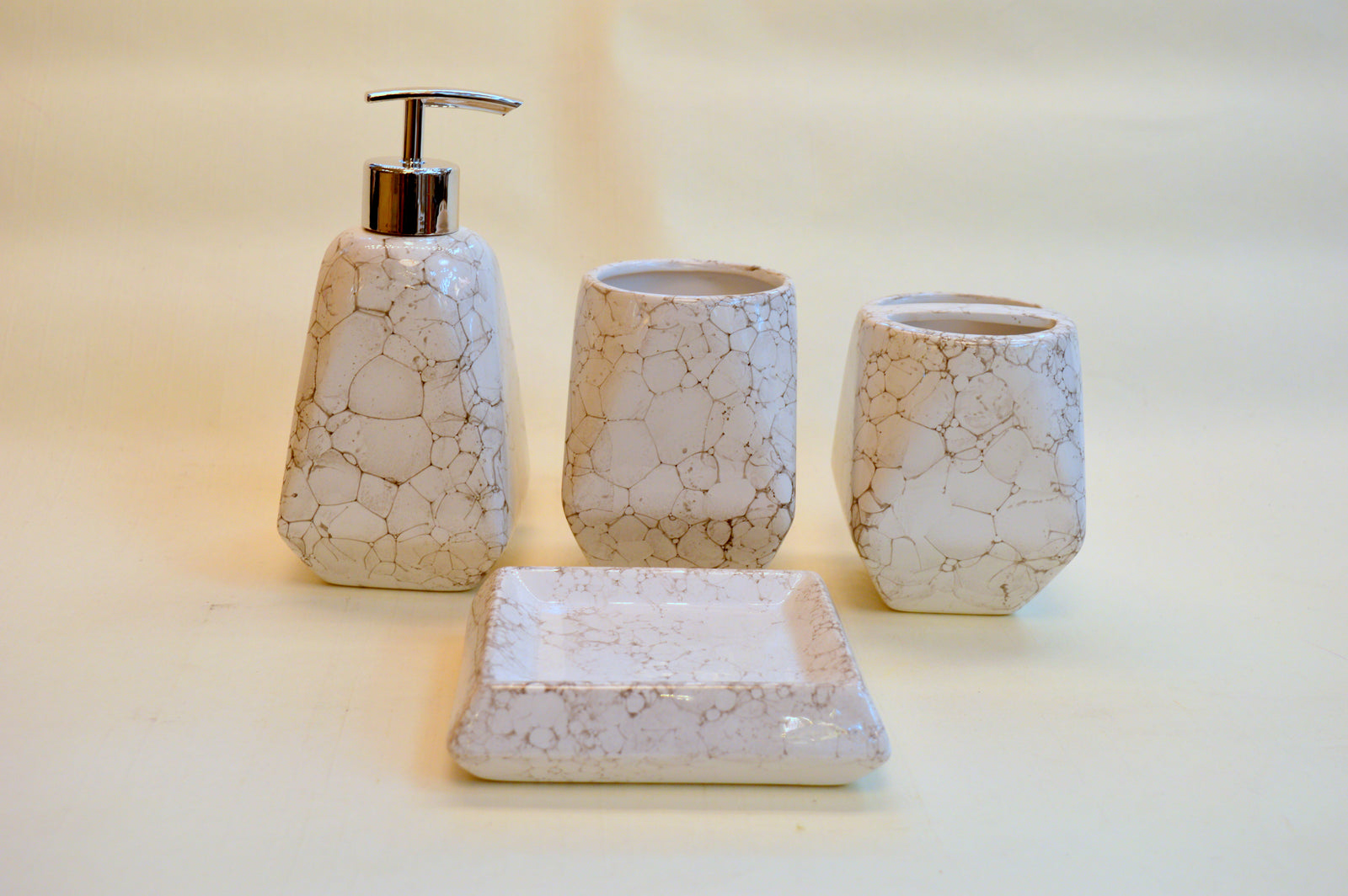 Bathroom Accessories Set, 4 Piece Ceramic & Resin Bath Accessory Set Includes 2Pcs Toothbrush Holder/Tumbler, Liquid Soap or Lotion Dispenser & Soap Dish Bathroom Storage