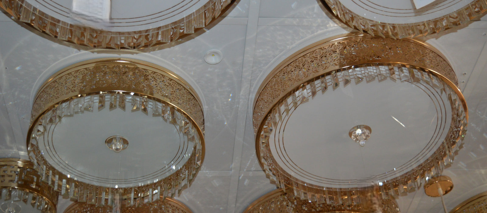 Modern Crystal Round Chandeliers with color changing features-C7049