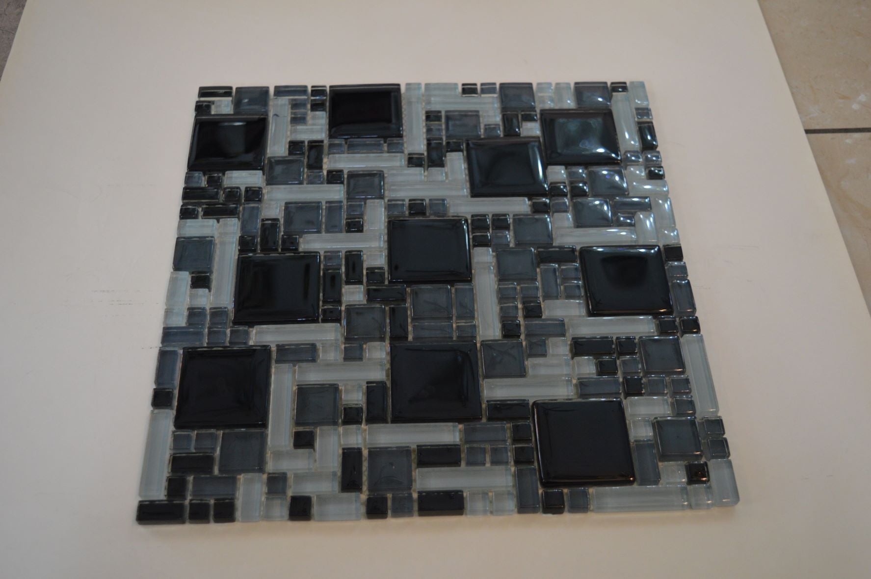 Black & Olive Geometric Glass Mosaic Tile-300*300*8mm-11sheets-1m2-Code: 8WYG-06_1
