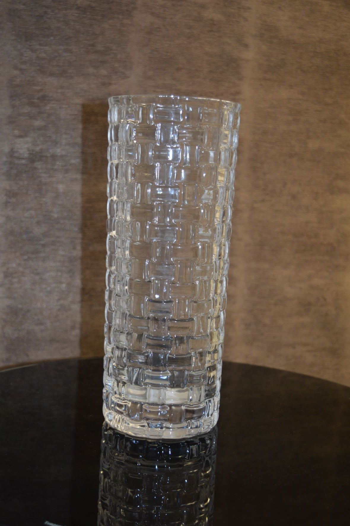 Pure top-quality glass crystallic vases in different sizes and designs