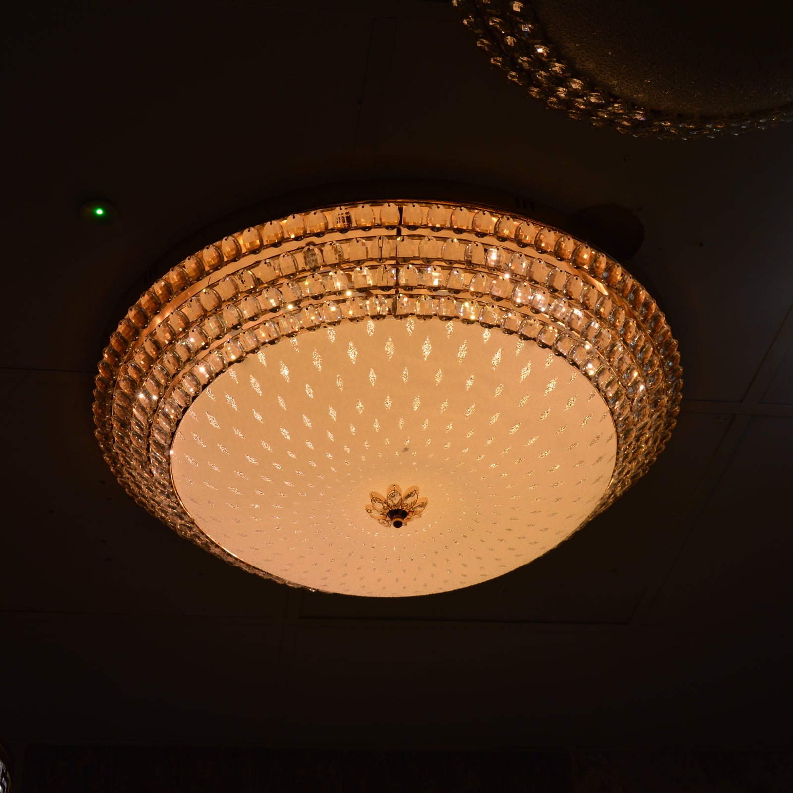 Luxury Crystal LED Flush Mount Ceiling Light Gold Round