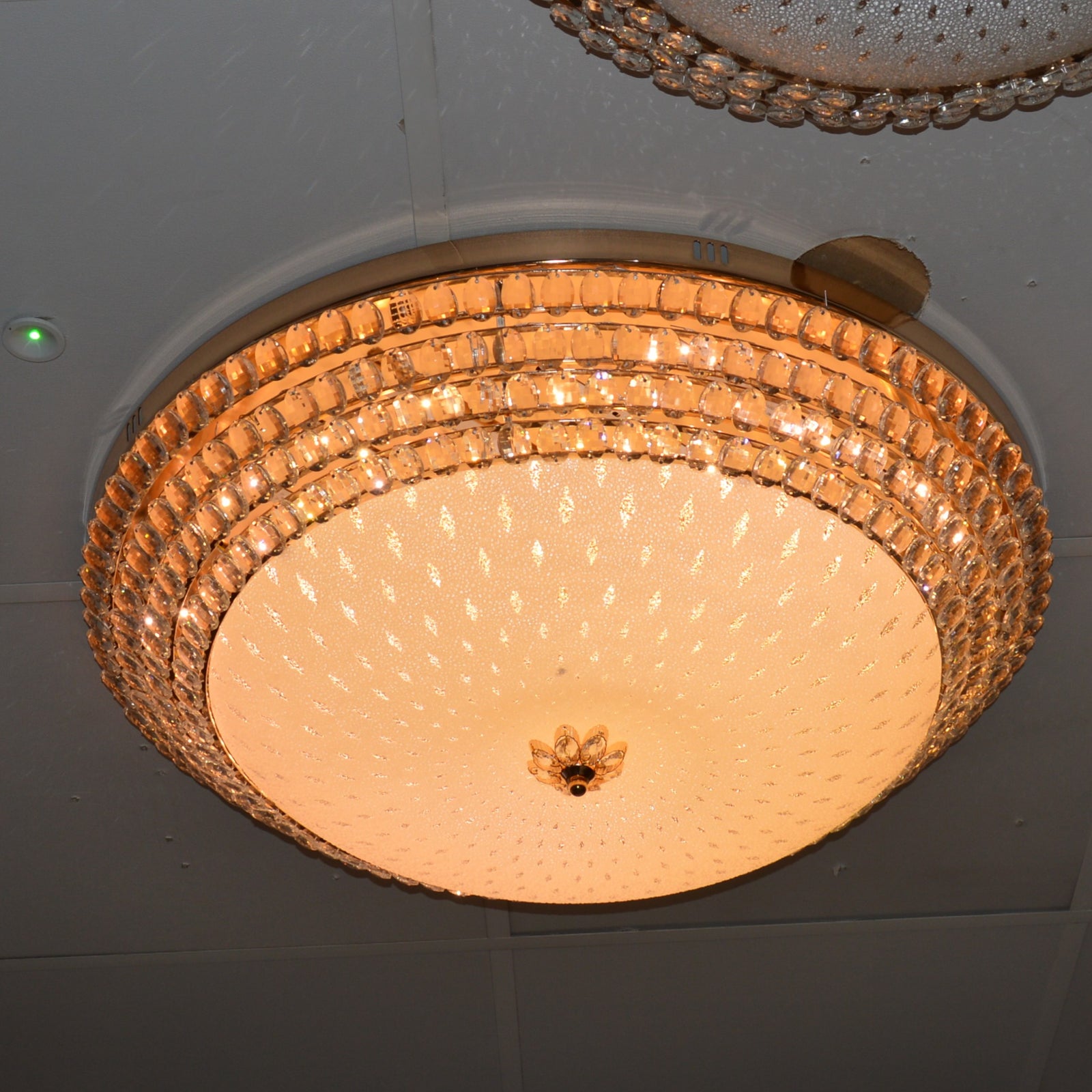 Luxury Crystal LED Flush Mount Ceiling Light Gold Round