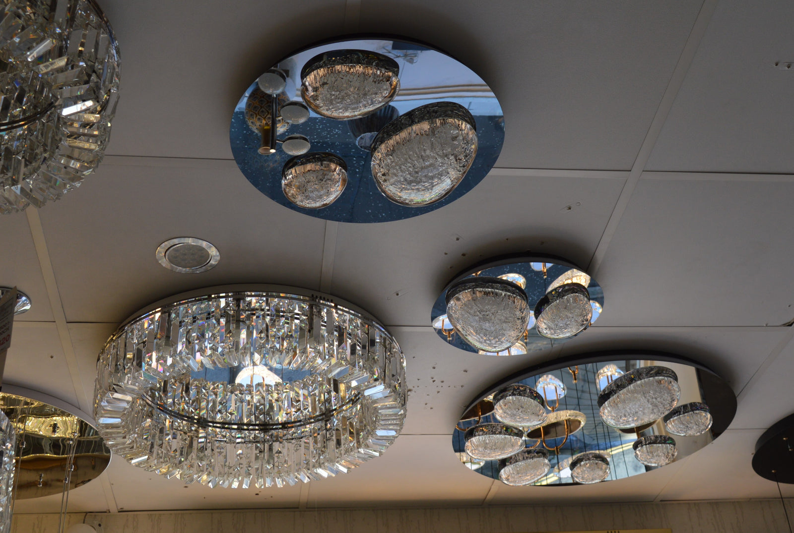 Almond Shape diffusers with an ice effect  Modern Wall mount LED Lights  -2310-1DW