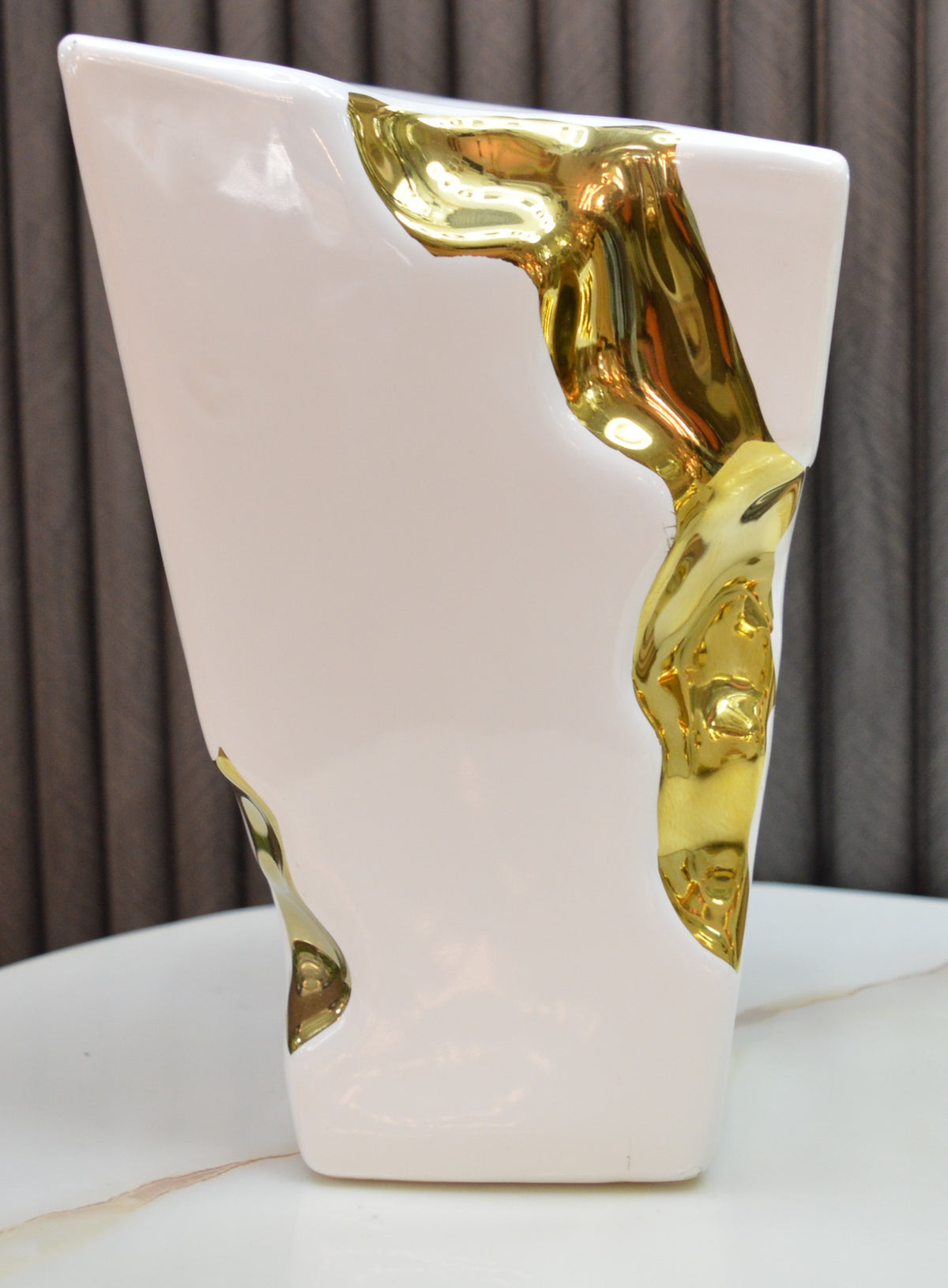 Gold-seamed White Vase Kintsugi-inspired Ceramic Pottery Home Decor