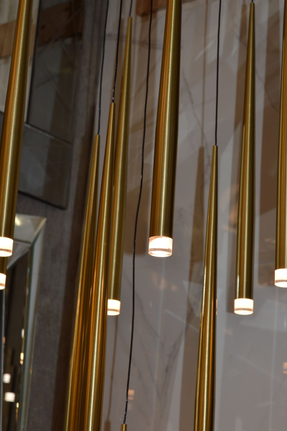 Luxury Gold Multi-Tube LED Pendant Chandelier