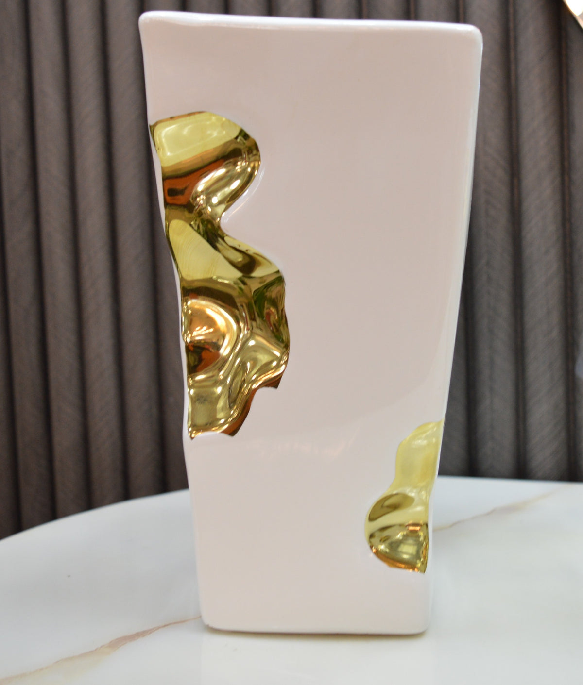 Gold-seamed White Vase Kintsugi-inspired Ceramic Pottery Home Decor