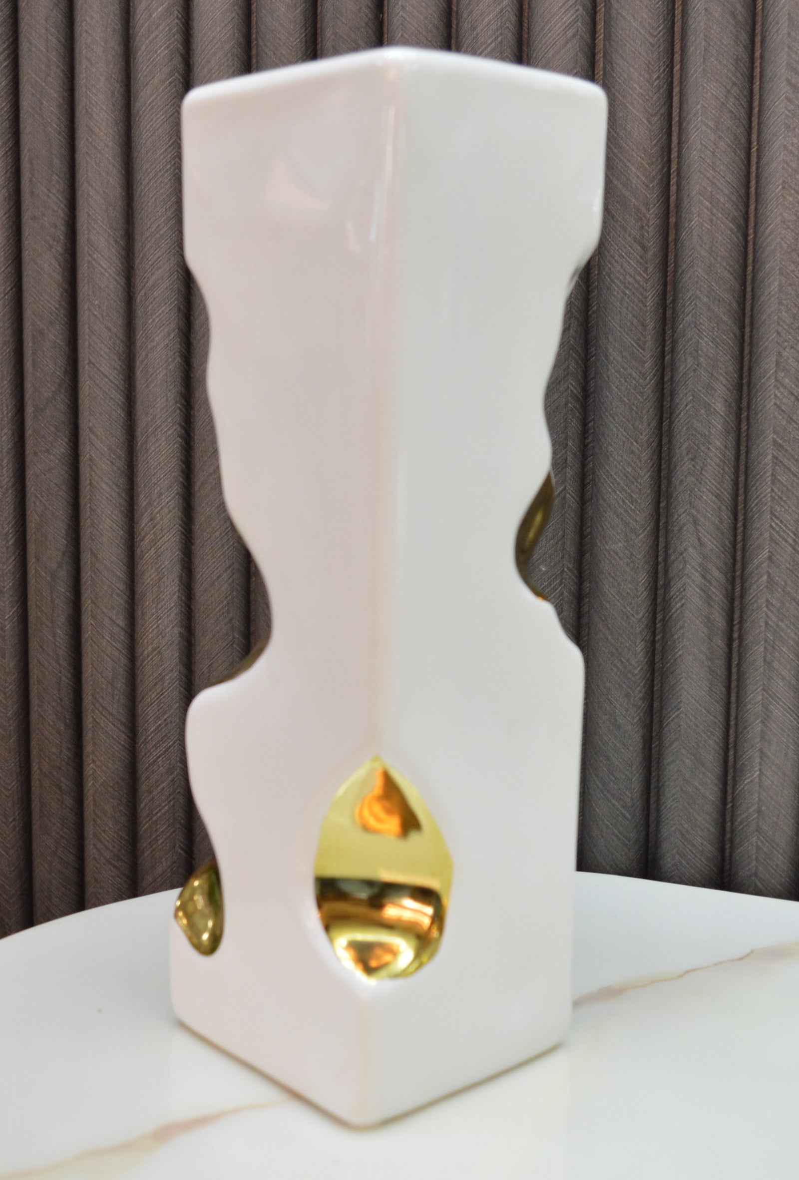 Gold-seamed White Vase Kintsugi-inspired Ceramic Pottery Home Decor