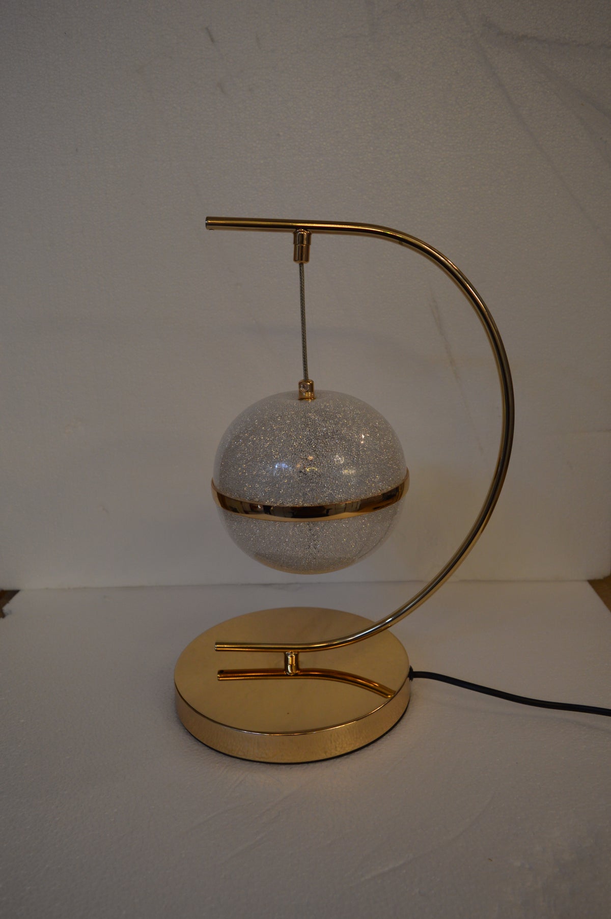 Luxury Gold Circular Crystal LED Table Lamp Modern Ring Bedside Floor Lamp Home