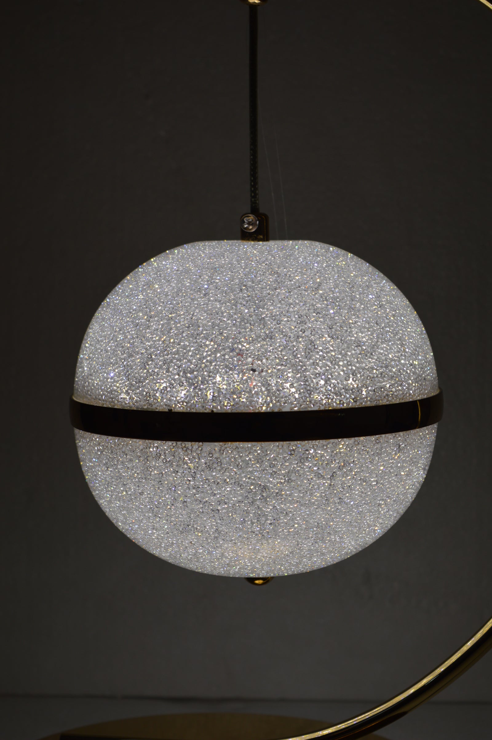 Luxury Gold Circular Crystal LED Table Lamp Modern Ring Bedside Floor Lamp Home
