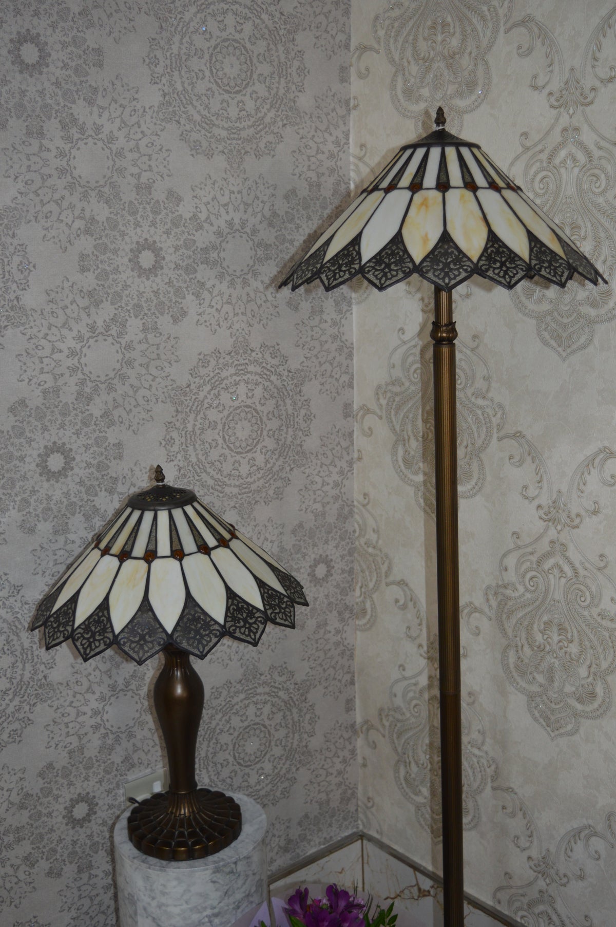 Handmade Brown & White shade Tiffany Floor Lamp & Table Lamp